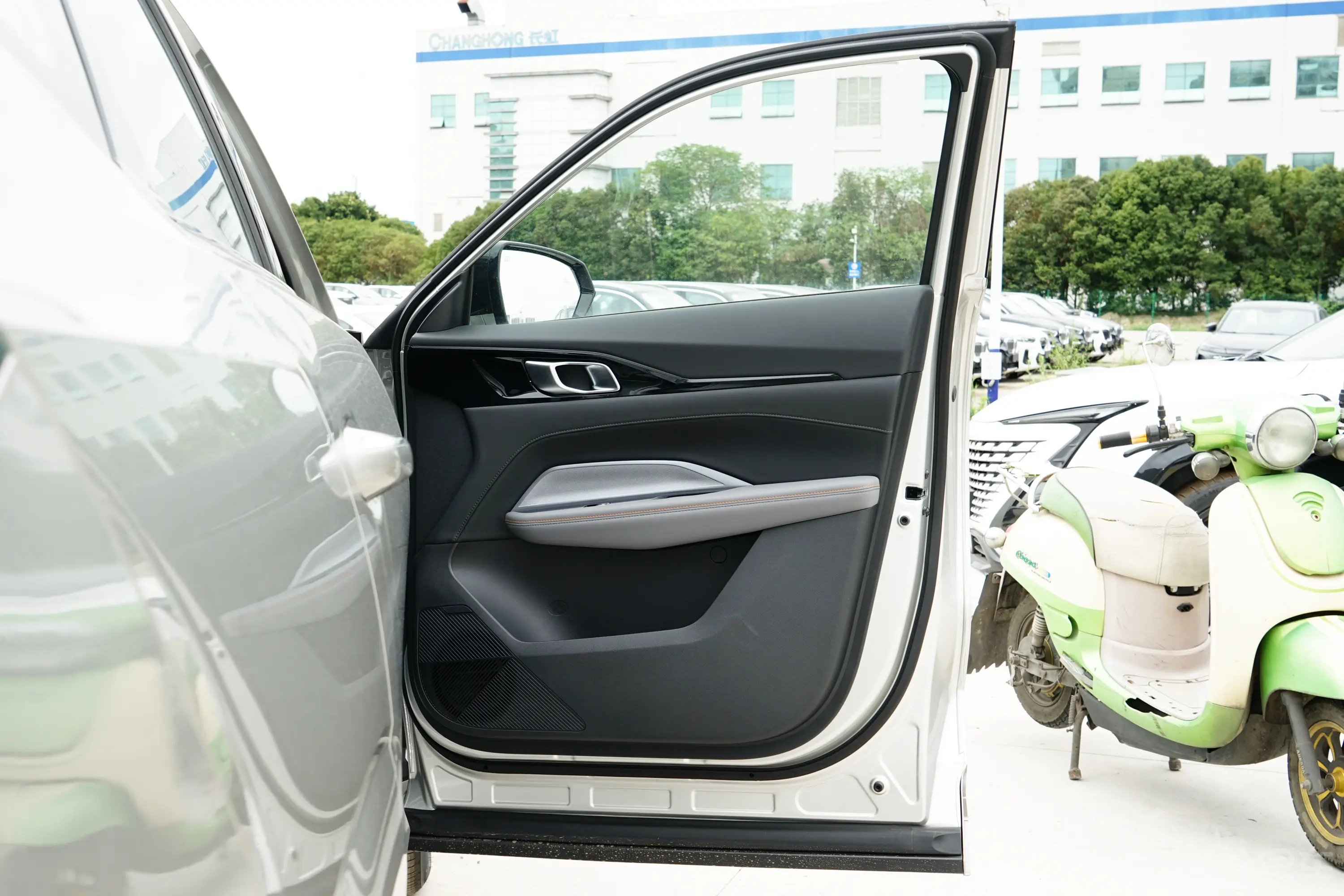 长安欧尚Z61.5T 双离合智领型城市版副驾驶员车门
