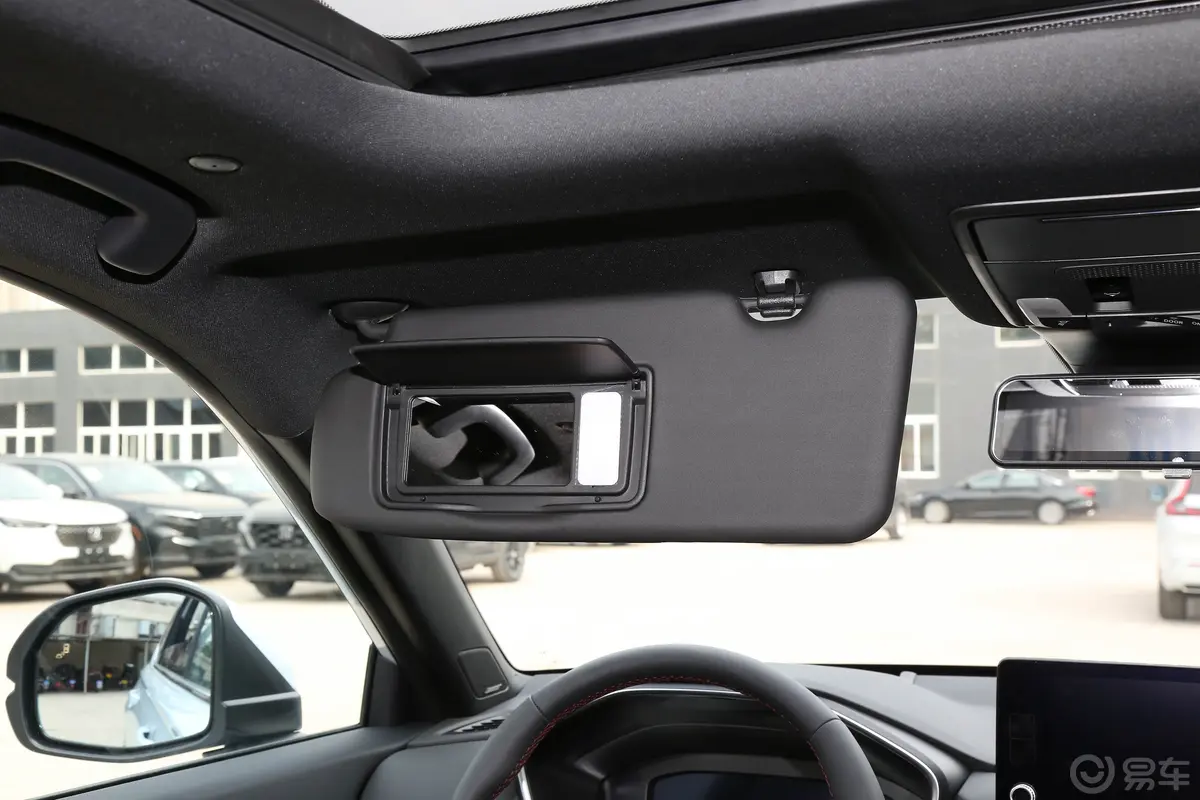 本田CR-V混动 2.0L 四驱智尊版驾驶位遮阳板