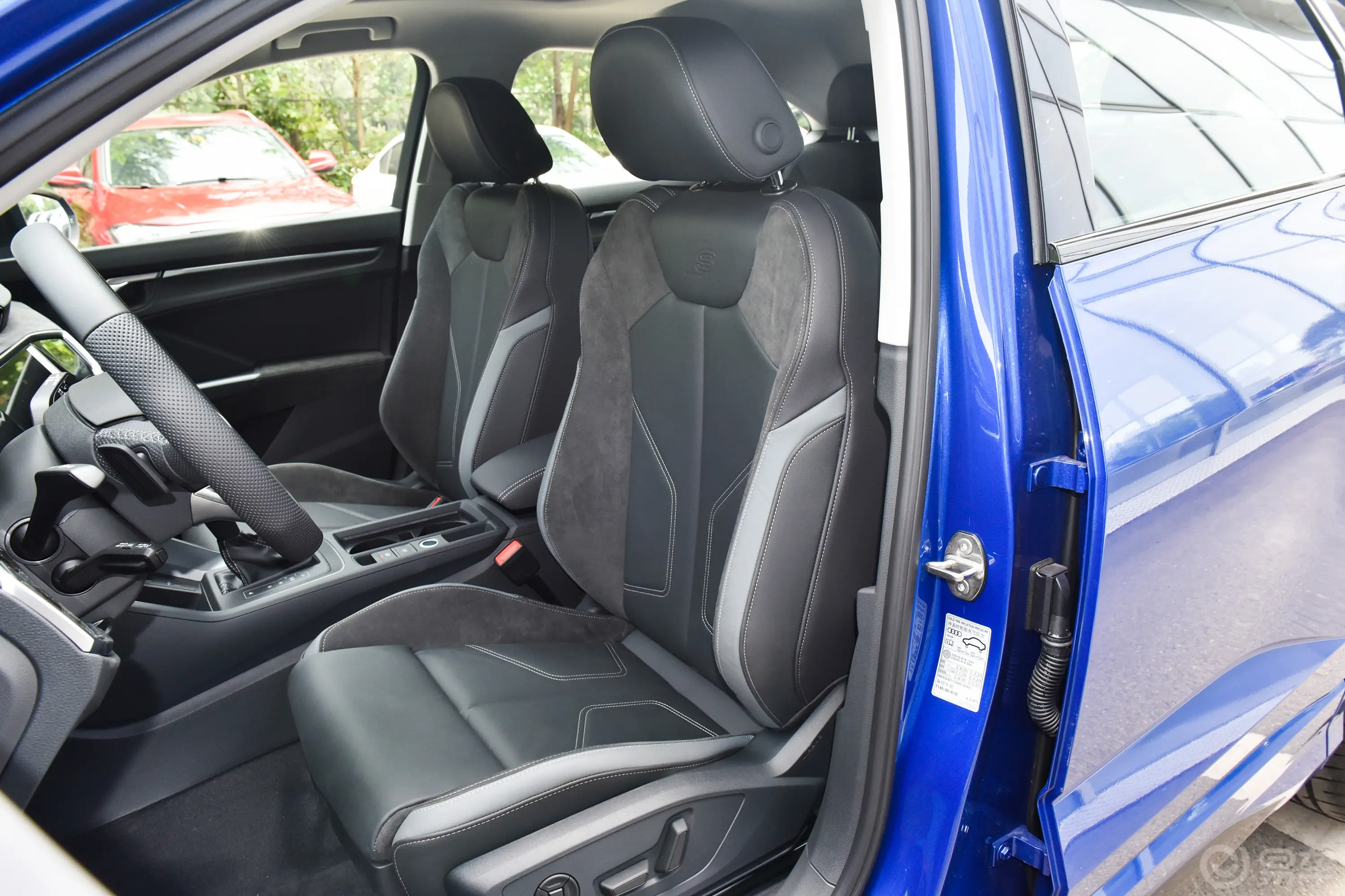 奥迪Q3 Sportback改款 40 TFSI 时尚型驾驶员座椅