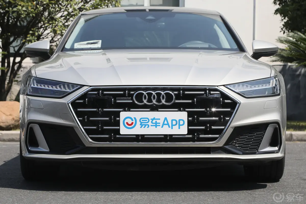 奥迪A7L55 TFSI quattro S-line 境远型 流晶套装外观细节