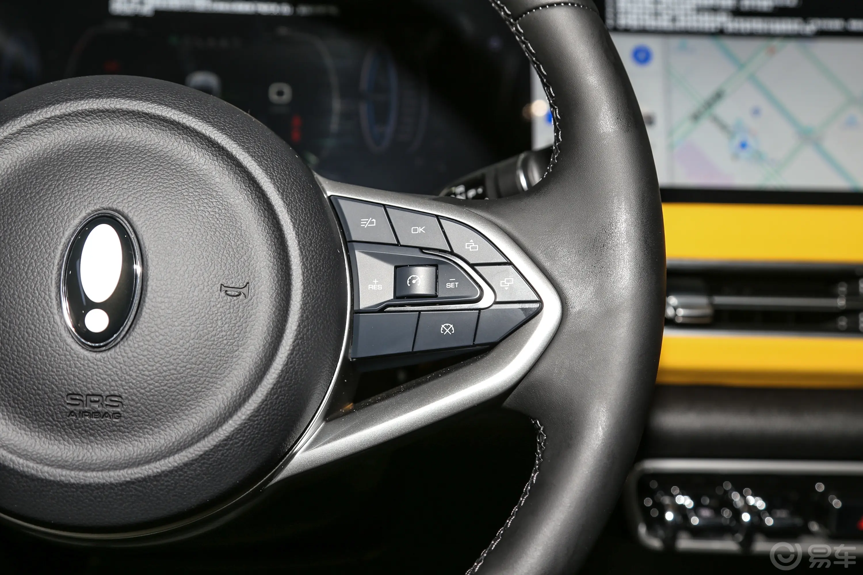 欧拉好猫GT木兰版 401km 尊贵型右侧方向盘功能按键
