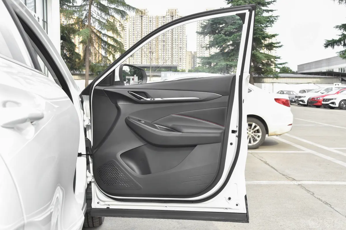 长安欧尚X5畅享版 1.5T 豪华型副驾驶员车门