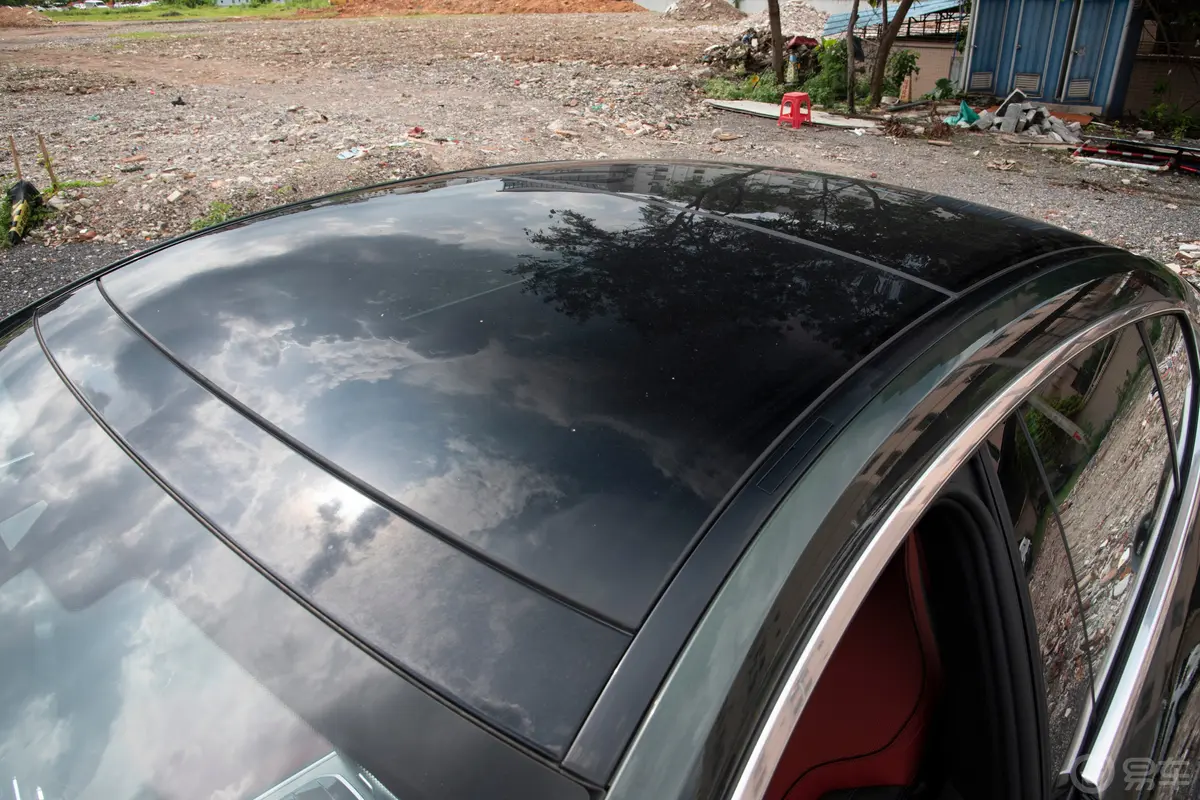 宝马8系四门轿跑车 840i xDrive M运动套装天窗