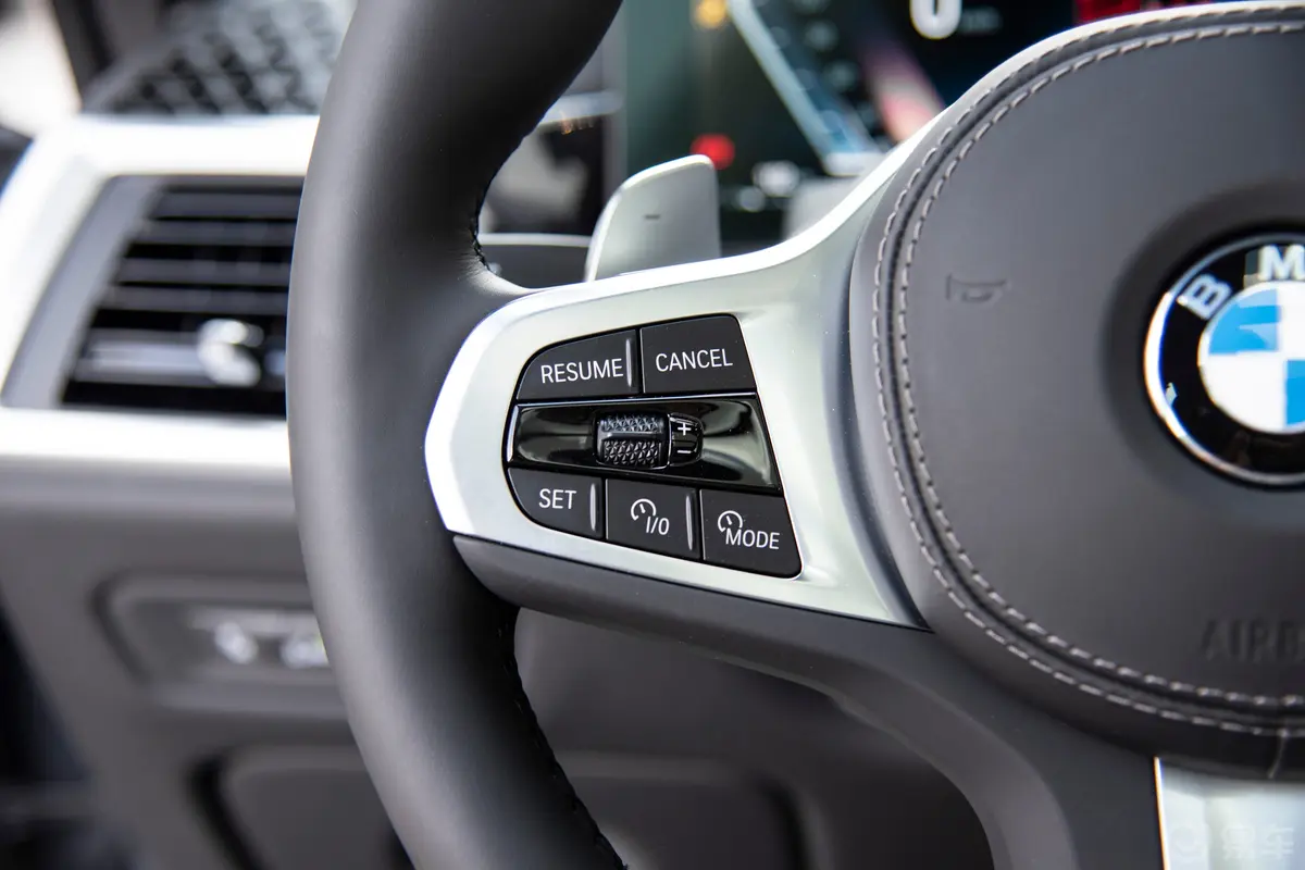 宝马X6改款 xDrive30i M运动套装左侧方向盘功能按键