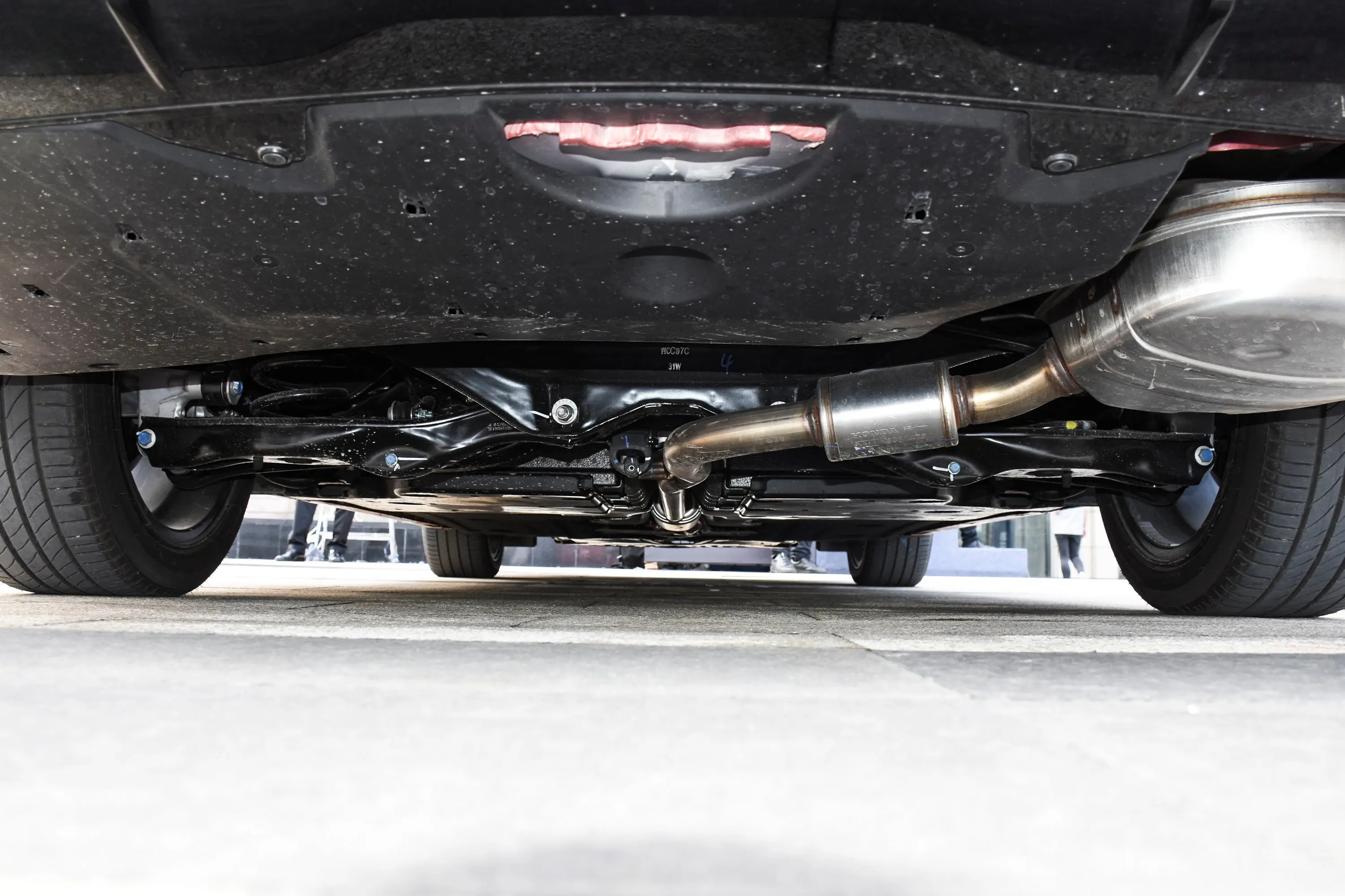 英仕派 e:PHEV2.0L 82km 智耀版后悬架整体