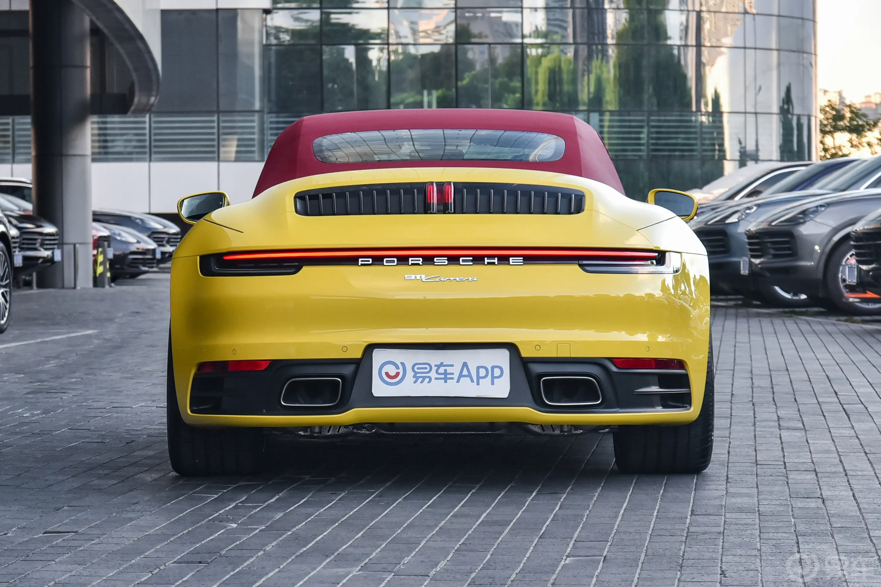 保时捷911Carrera Cabriolet 3.0T正后水平