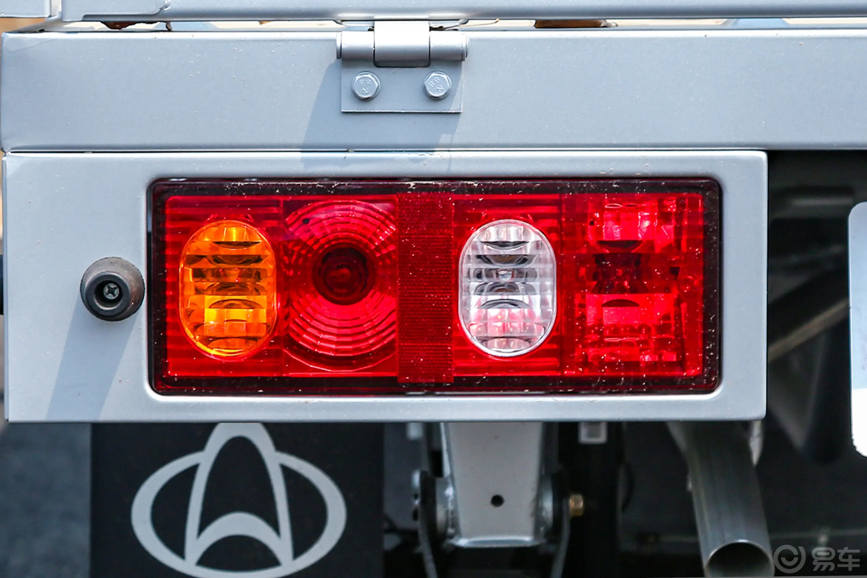 长安星卡1.5L 单排2.8米载货汽车舒适型无空调外观灯组