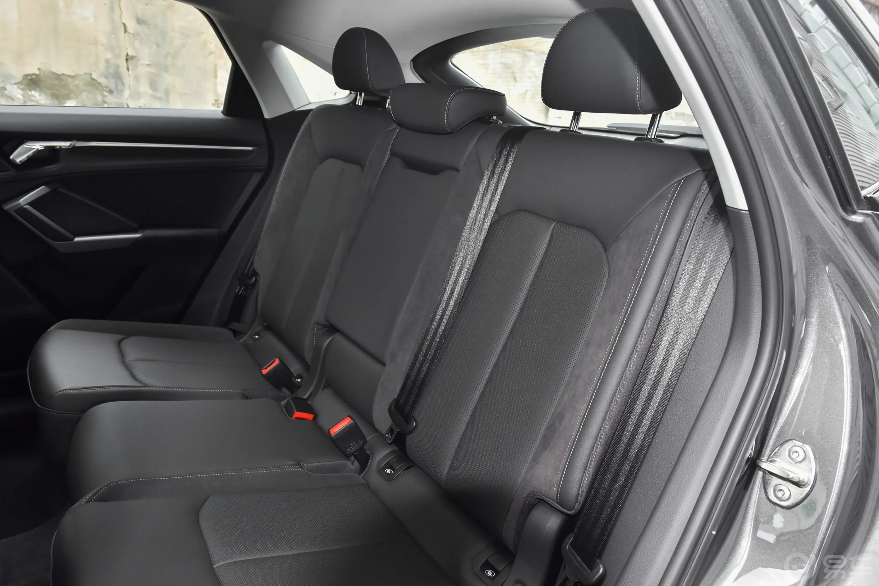 奥迪Q3 Sportback改款 45 TFSI quattro 时尚型后排座椅