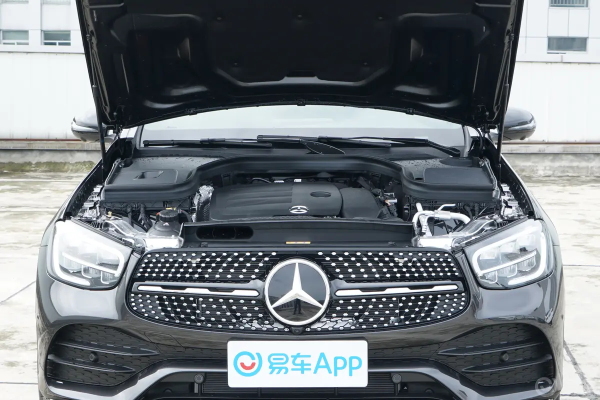 奔驰GLC轿跑改款 GLC 260 4MATIC 轿跑SUV发动机舱整体