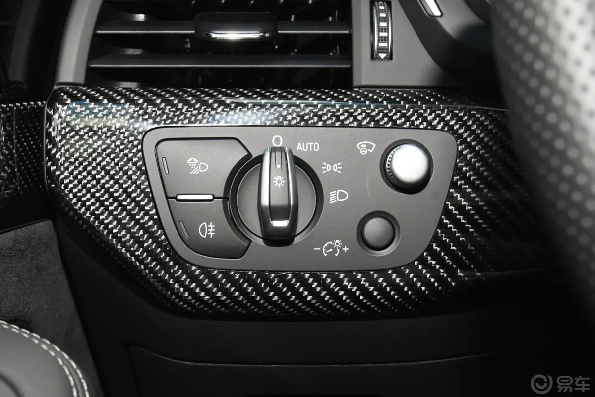 奥迪RS 52.9T Coupe 暗金版灯光控制区