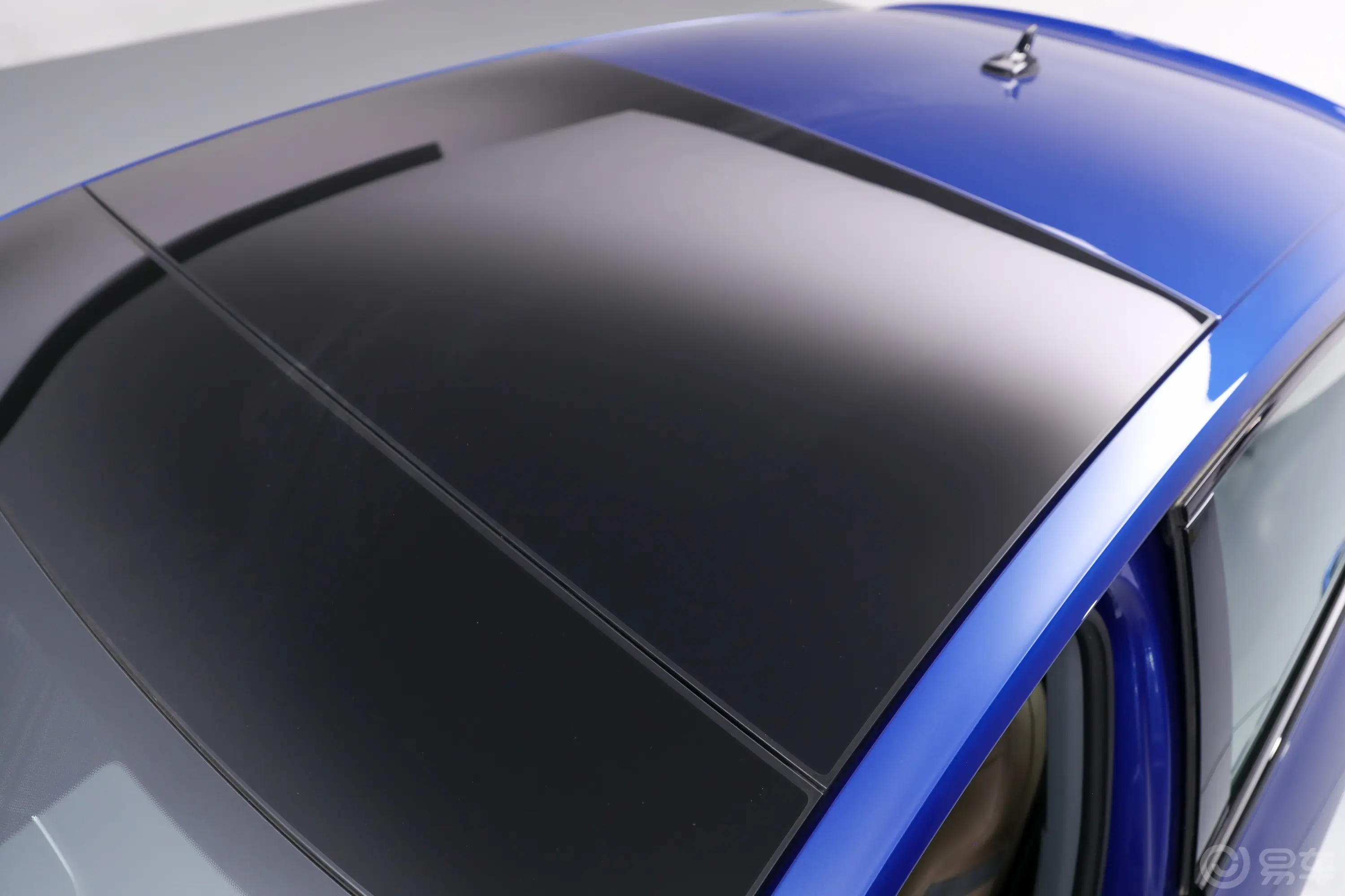奥迪Q3 Sportback40 TFSI 时尚型天窗
