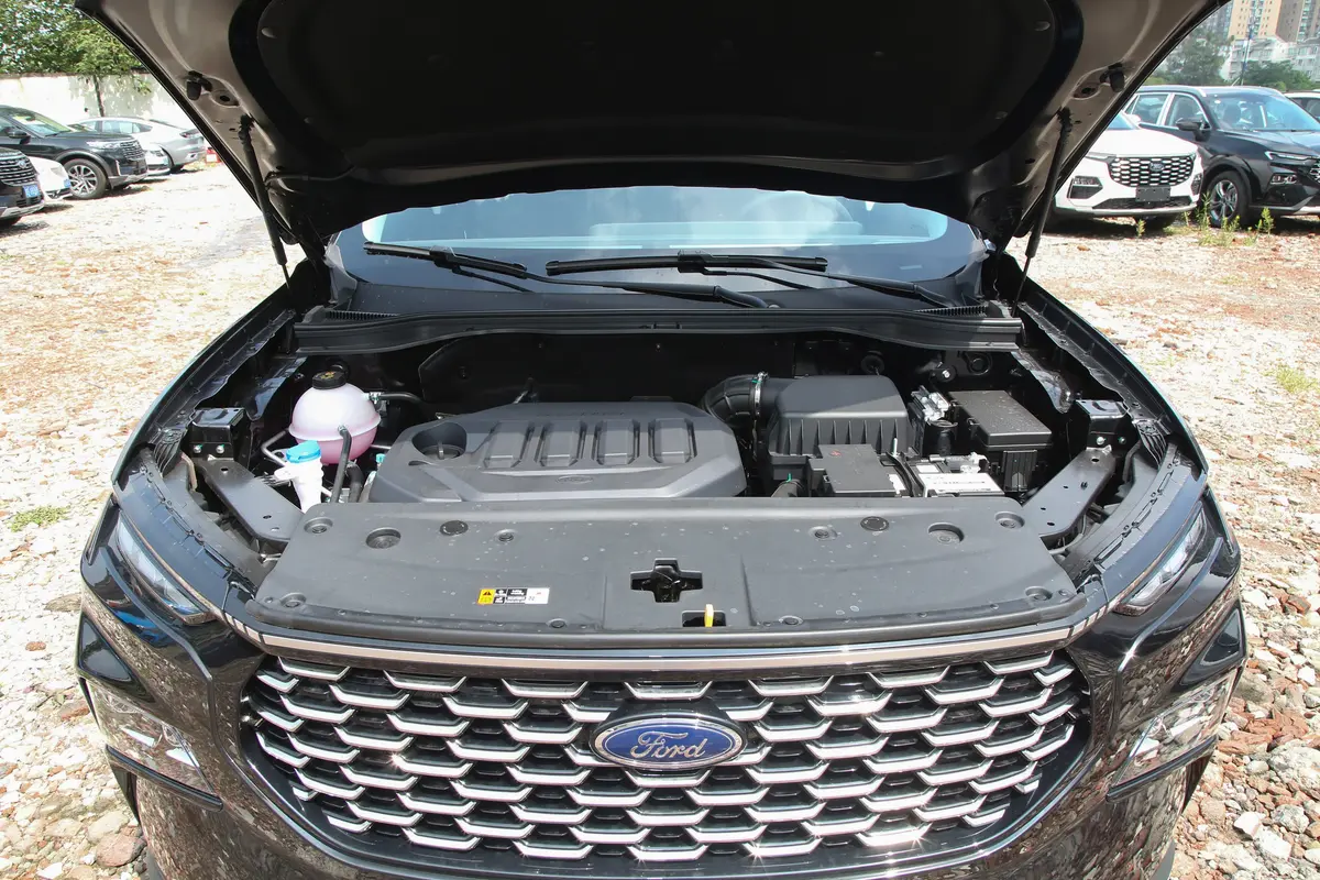 领睿EcoBoost 170 精领型发动机舱整体