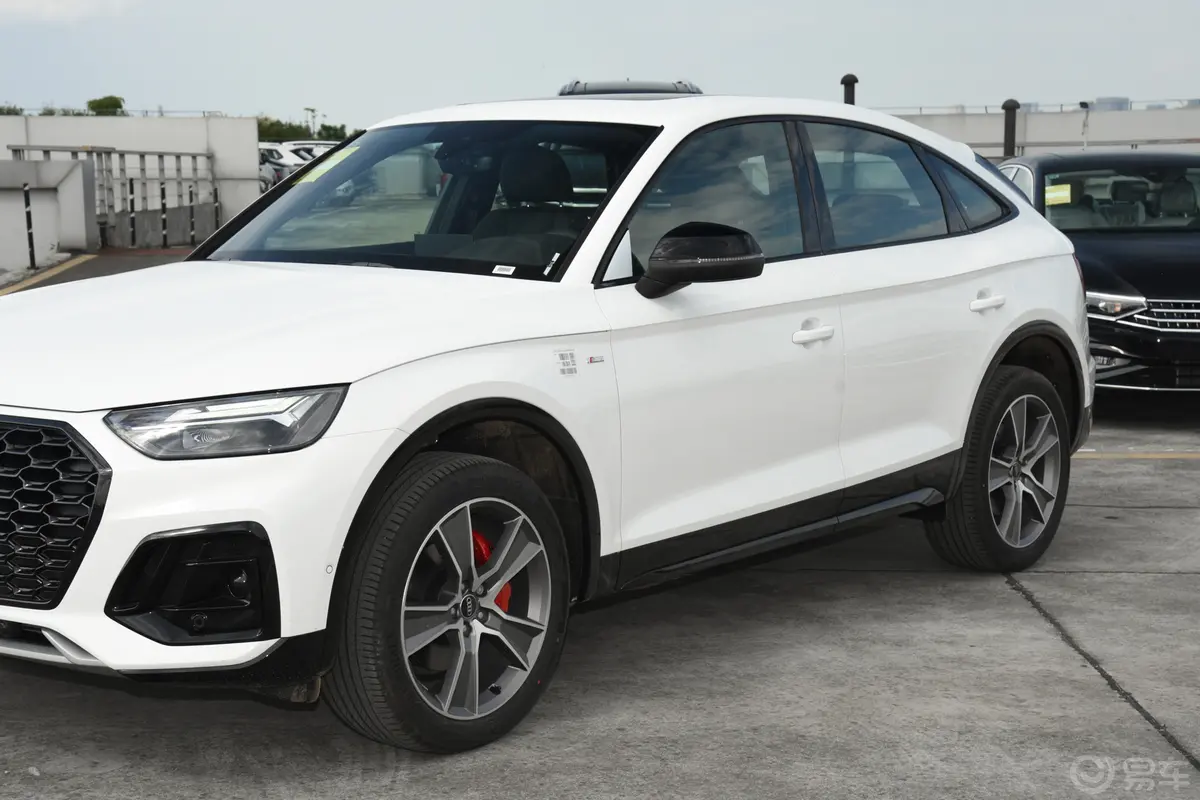 奥迪Q5L Sportback40 TFSI 豪华型外观细节