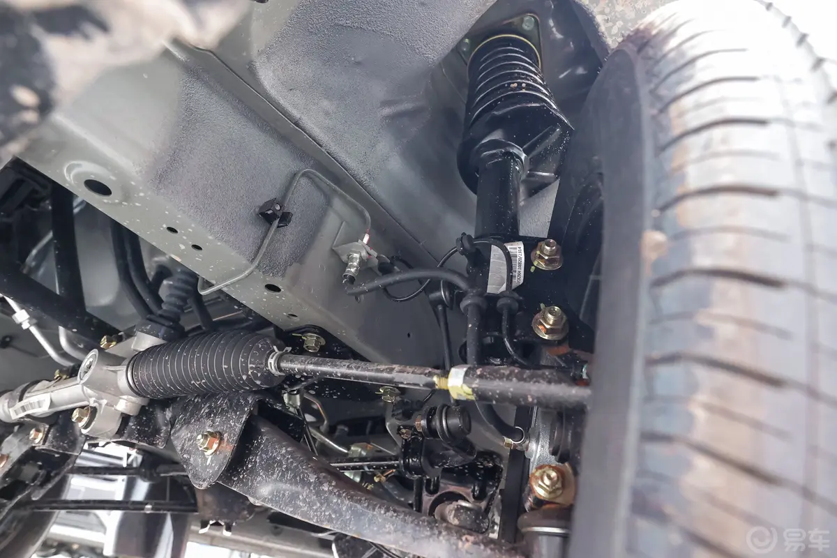 跨越星V31.3L 厢式畅享型 5座左侧前悬架