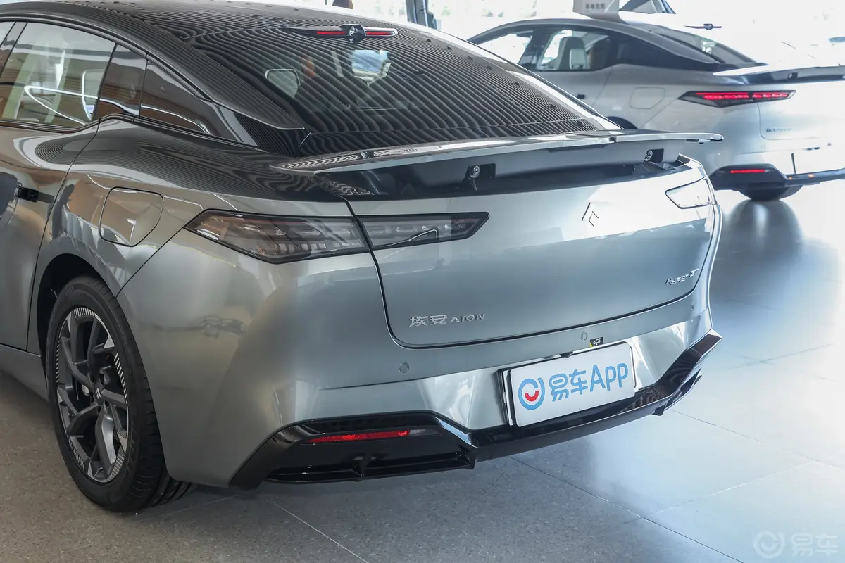 昊铂GT560km 七翼版车后雷达