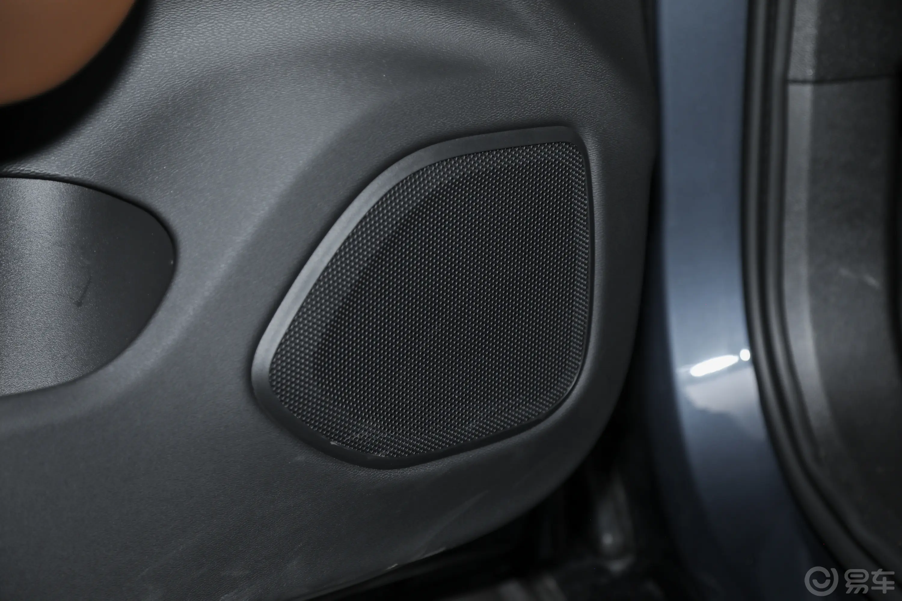 沃尔沃S60新能源T8 四驱智逸豪华版音响和品牌