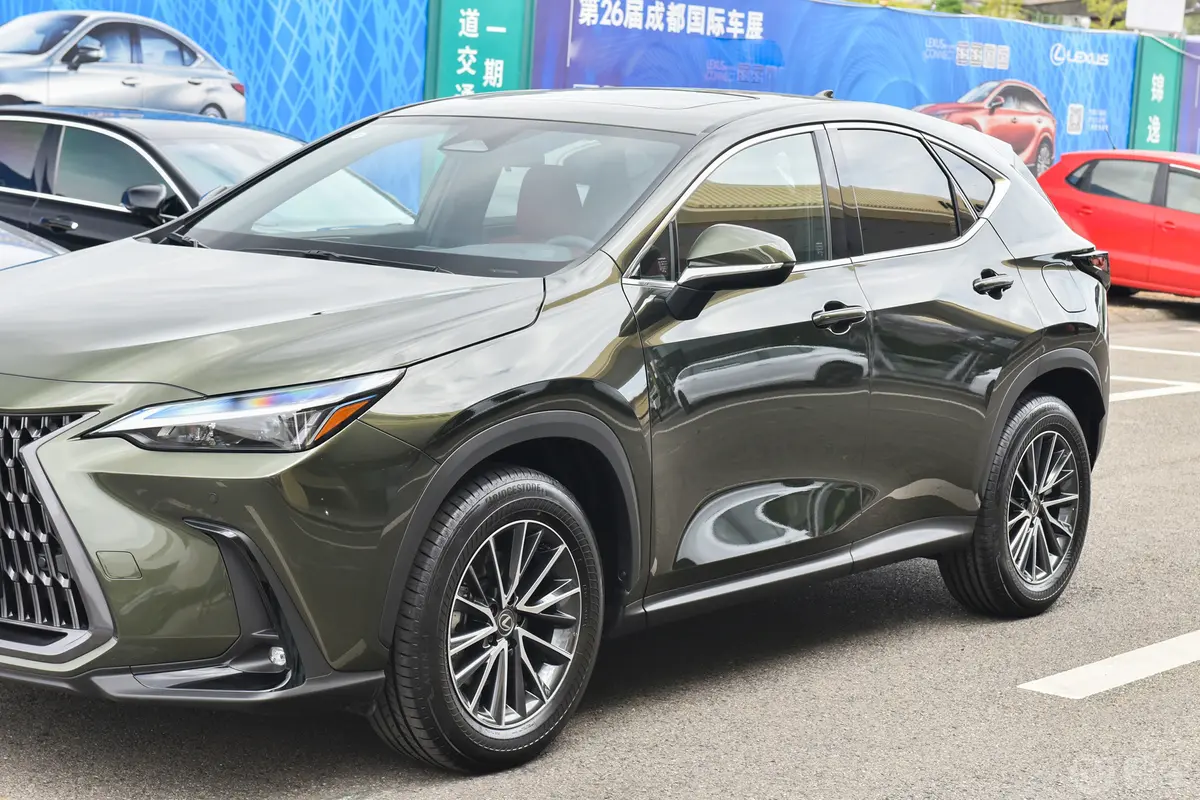 雷克萨斯NX350h 两驱创悦版外观细节