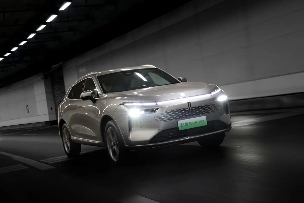 摩卡PHEV1.5T 175km 顶配版