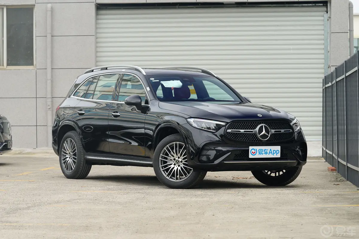 奔驰GLC改款 GLC 300 L 4MATIC 动感型 5座外观细节