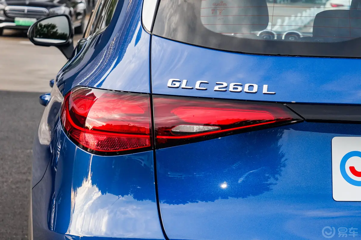 奔驰GLC改款 GLC 300 L 4MATIC 动感型 5座外观灯组