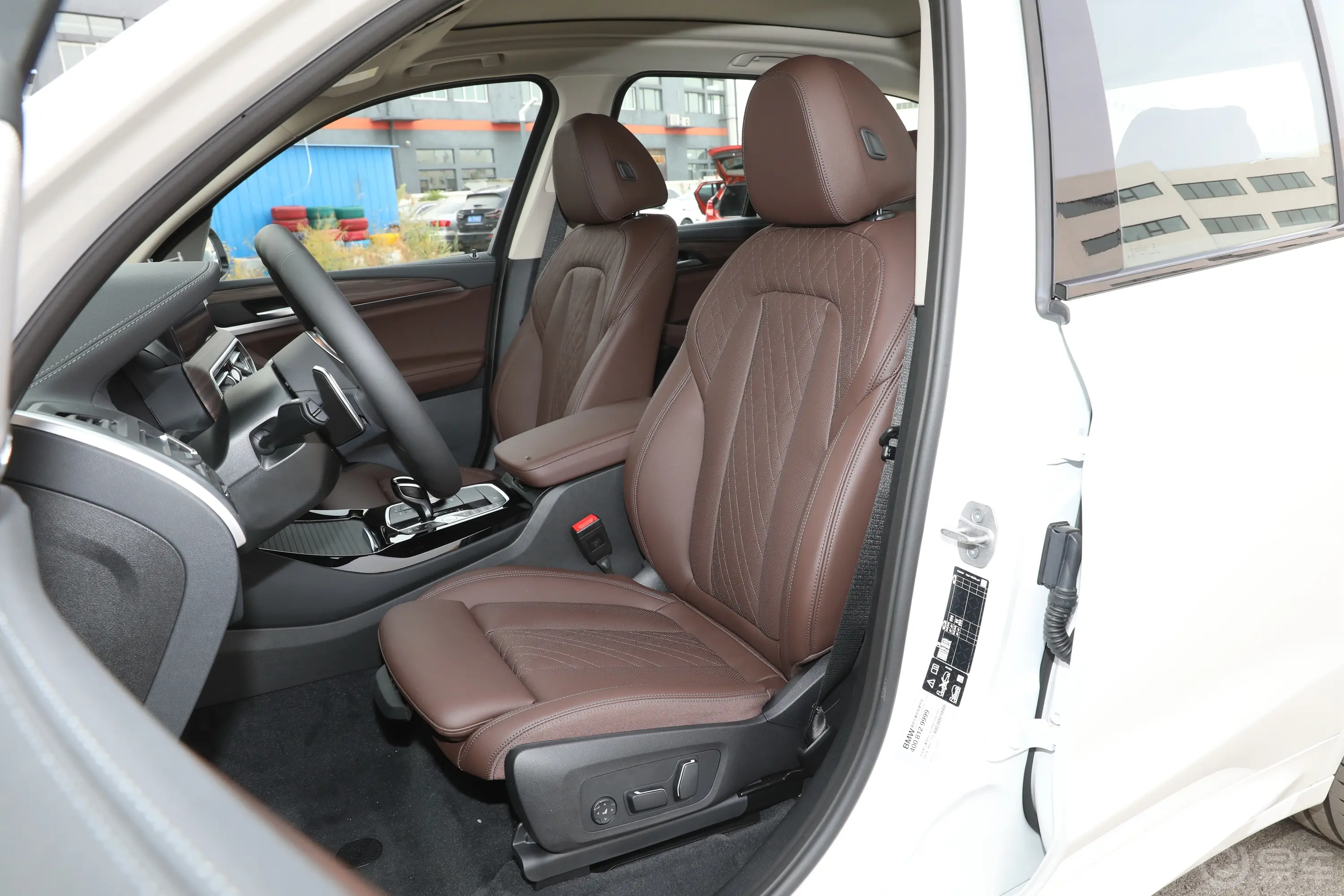 宝马X3改款 xDrive30i 领先型 M曜夜套装驾驶员座椅