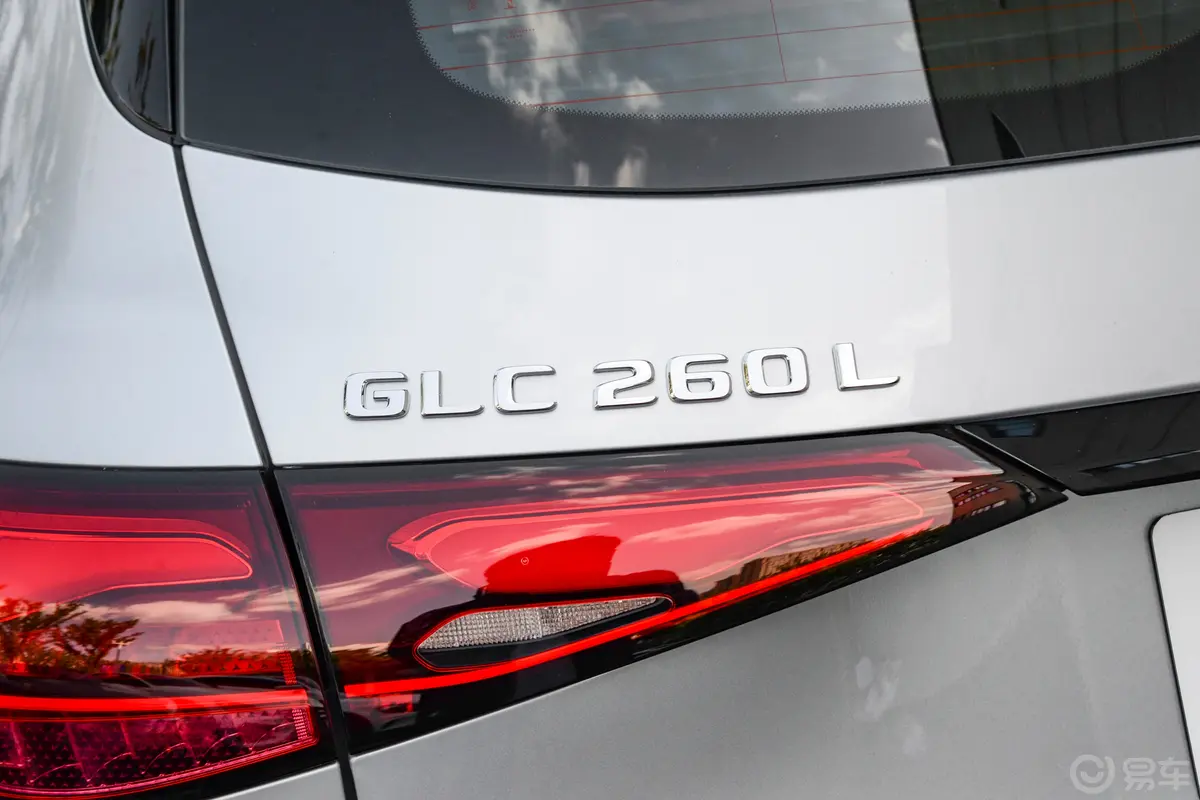 奔驰GLC改款 GLC 260 L 4MATIC 动感型 5座外观细节