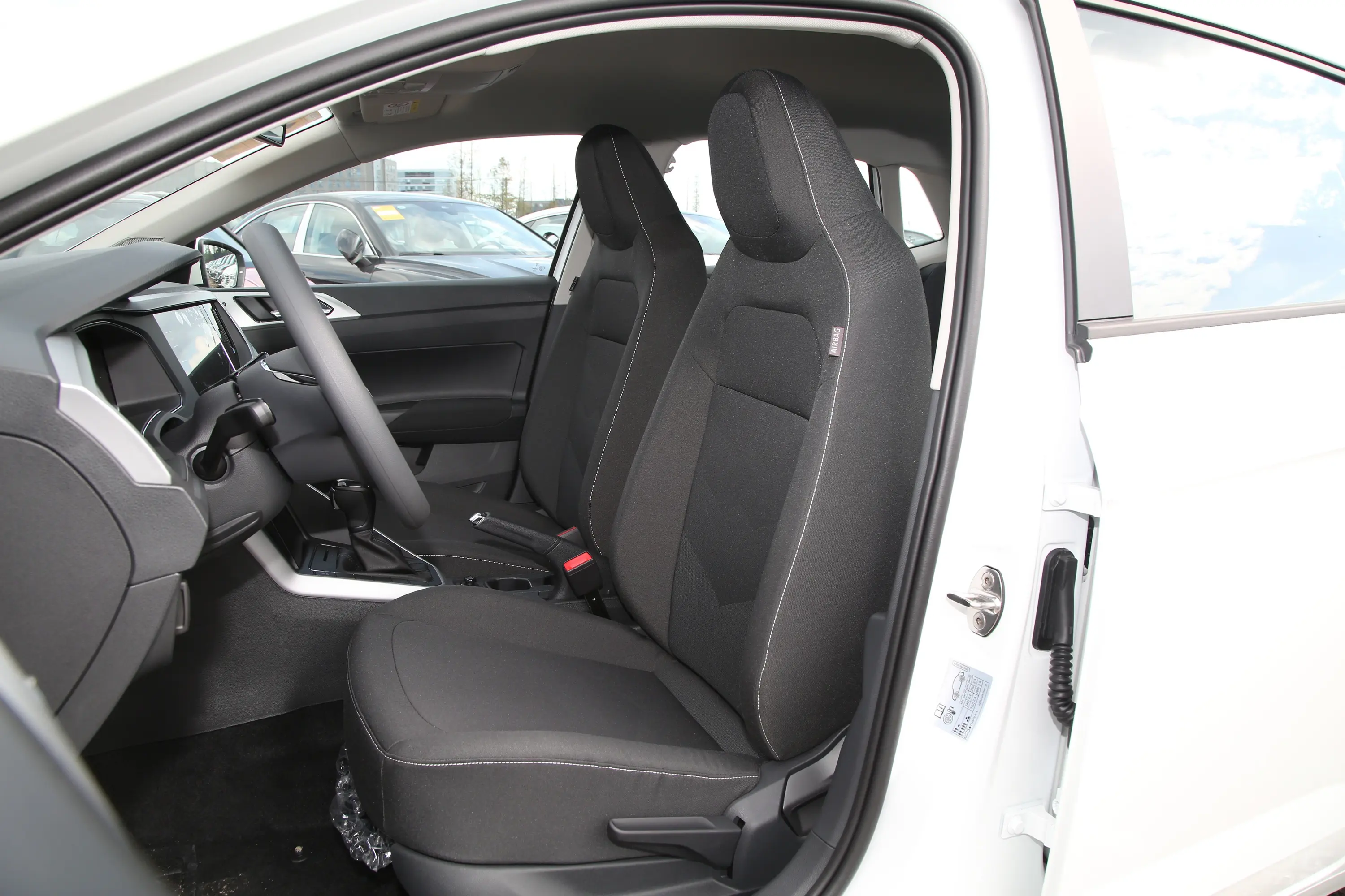 PoloPlus 1.5L 自动纵情乐活版驾驶员座椅