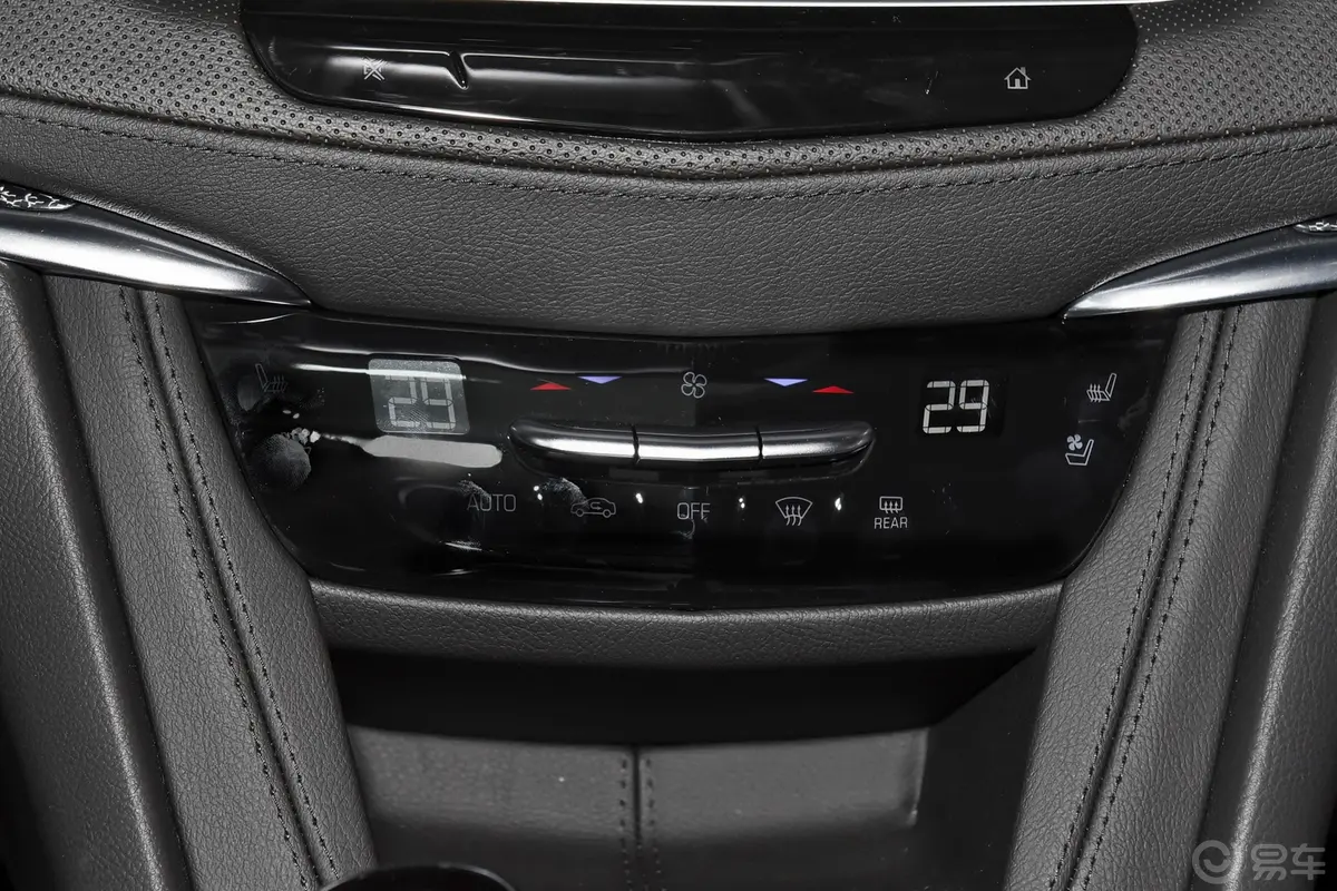 凯迪拉克XT5轻混 2.0T 四驱尊贵型至臻版空调