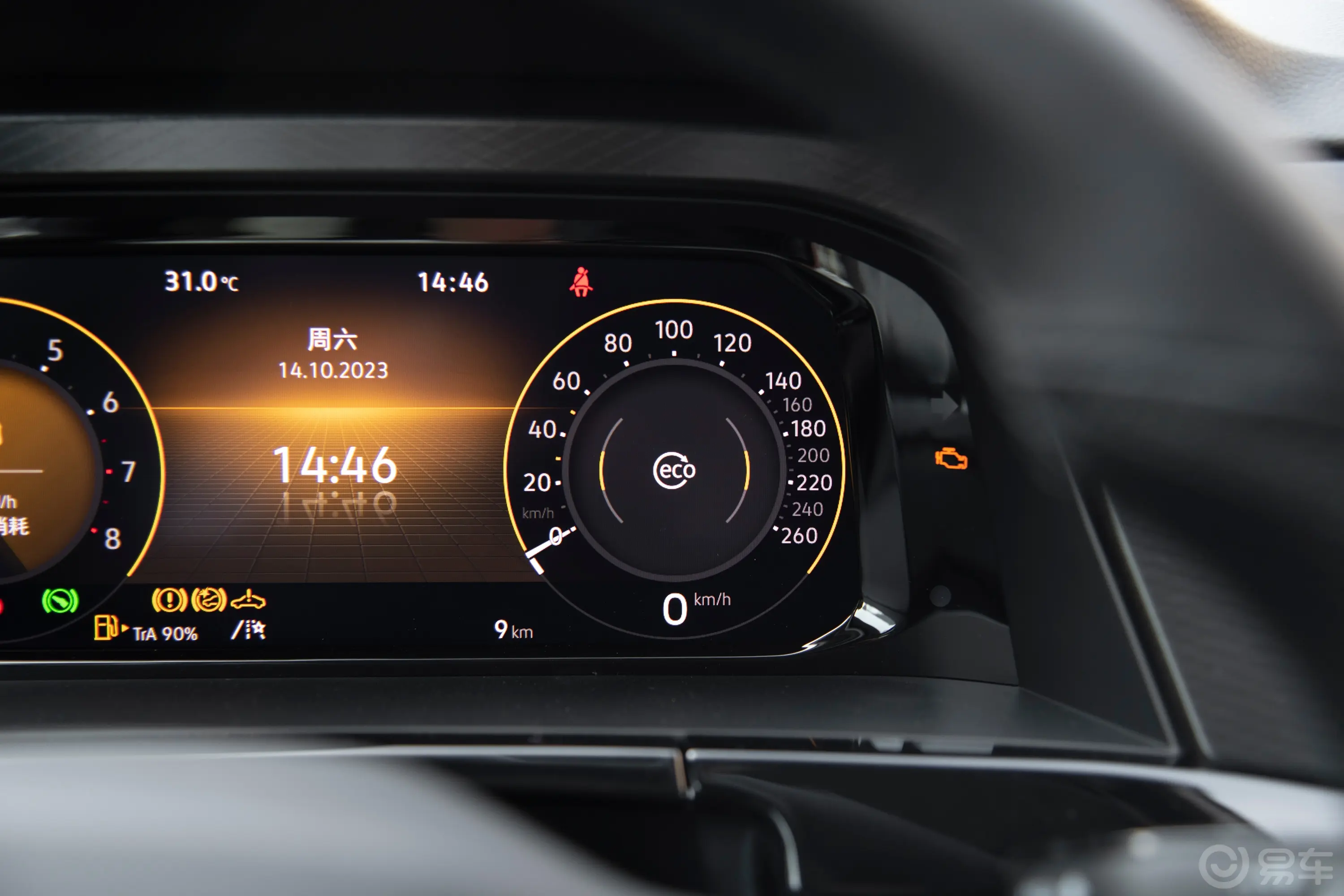 途昂途昂X 380TSI 四驱豪华版主驾驶位