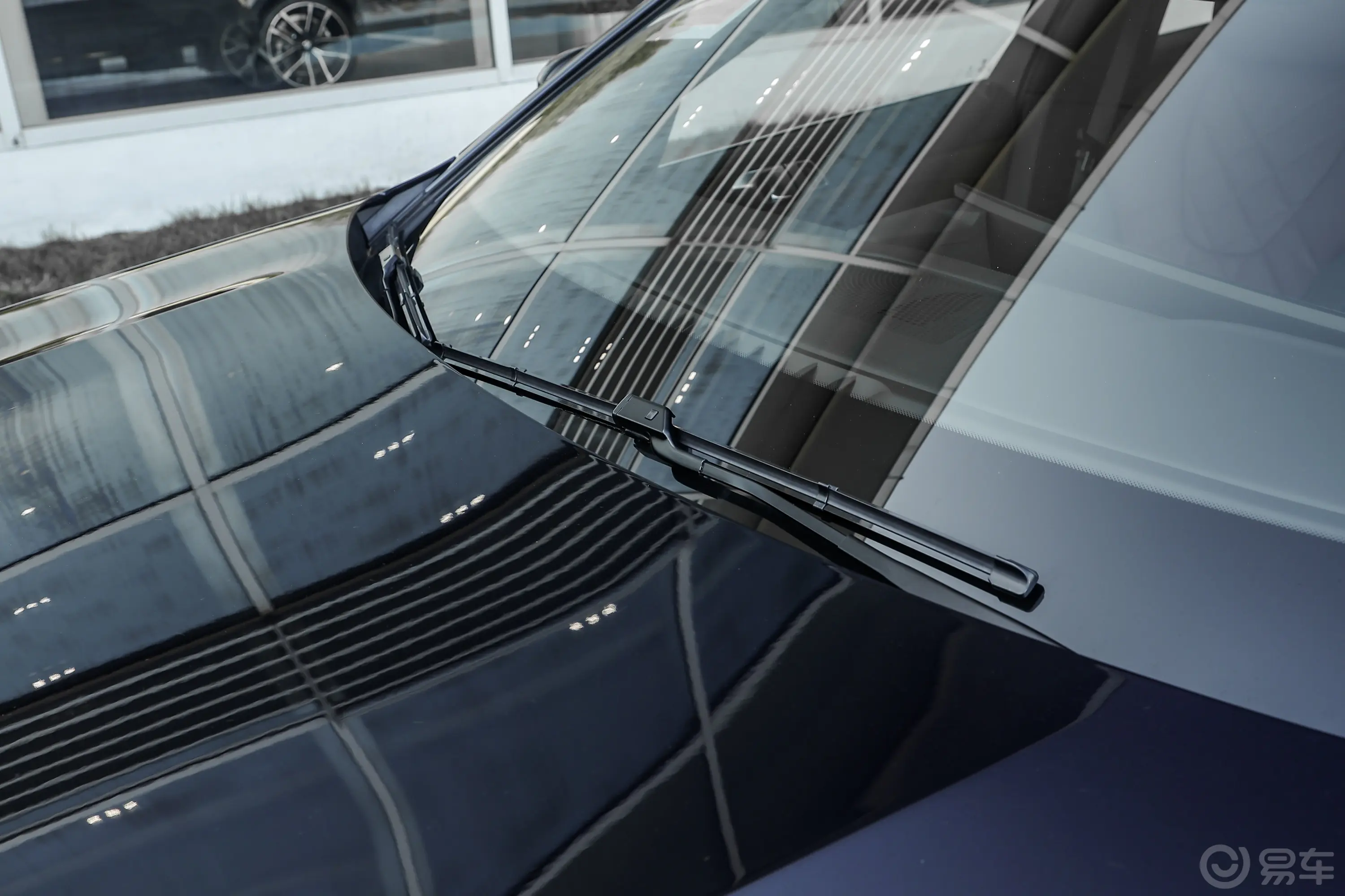 宝马X6改款 xDrive40i M运动套装雨刷器