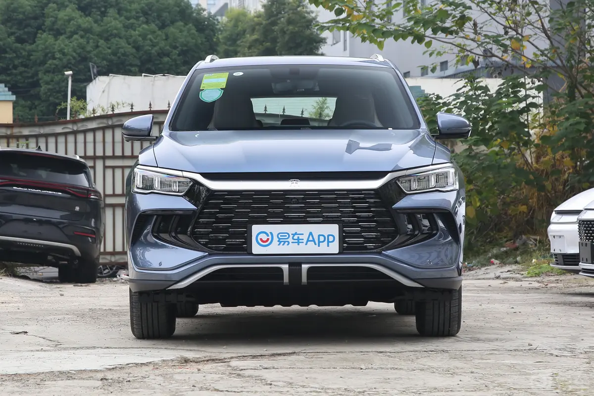 宋Pro新能源DM-i 冠军版 1.5L 71km 领航型正前水平