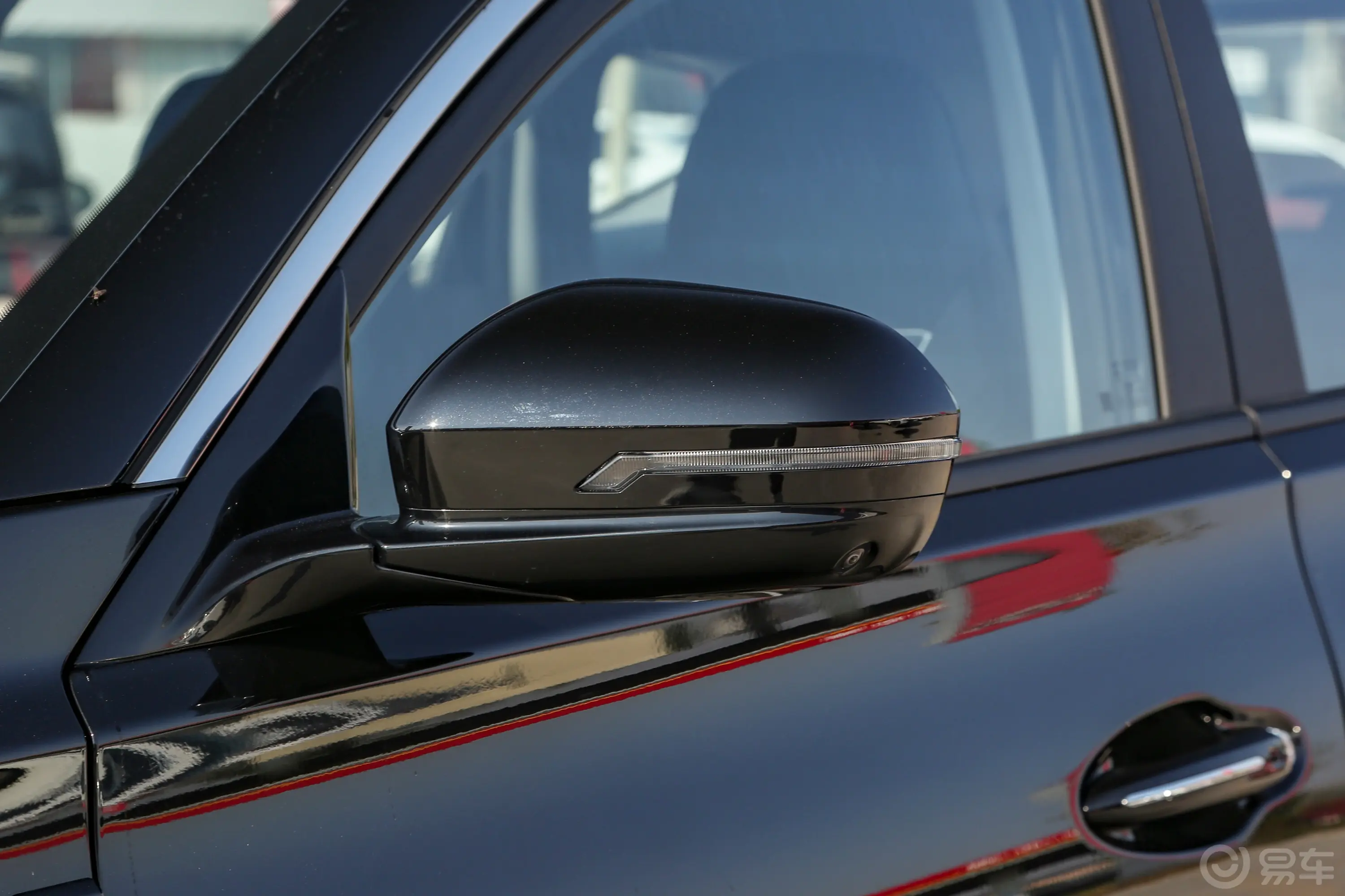 瑞虎7 PLUS冠军版 1.5T CVT非凡版主驾驶后视镜背面