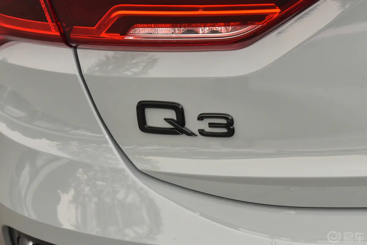 奥迪Q3 Sportback40 TFSI 时尚型外观细节