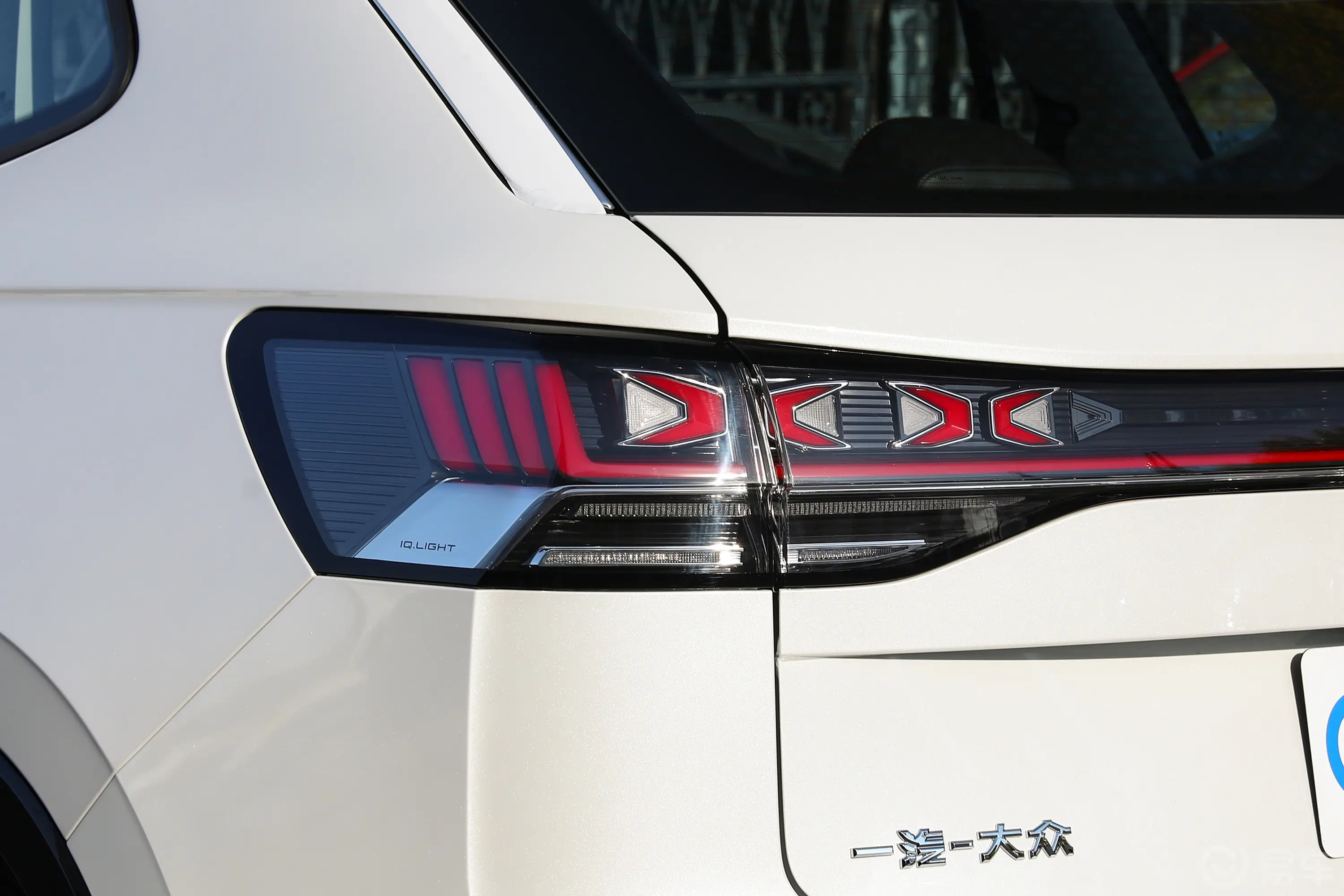 探岳330TSI 两驱R-Line高能版外观灯组