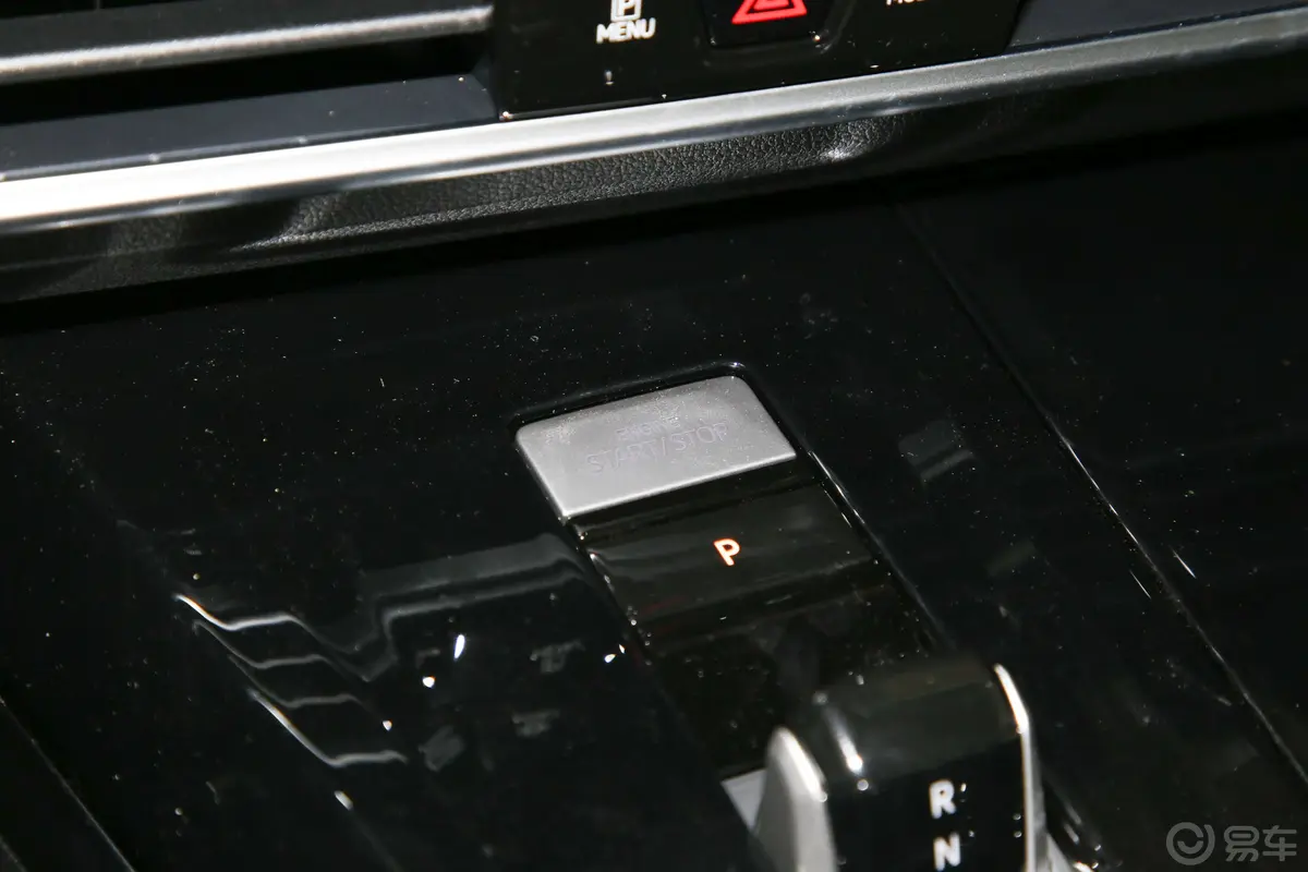 揽境380TSI 四驱豪华佳境版Pro 6座钥匙孔或一键启动按键