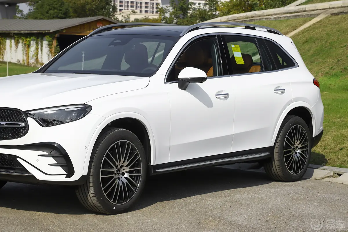 奔驰GLC改款 GLC 300 L 4MATIC 豪华型 7座外观细节