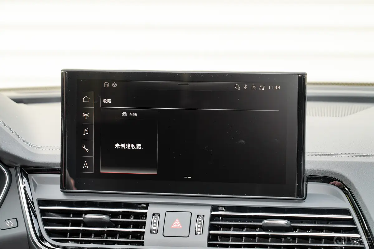 奥迪Q5L45 TFSI 臻选动感型车机