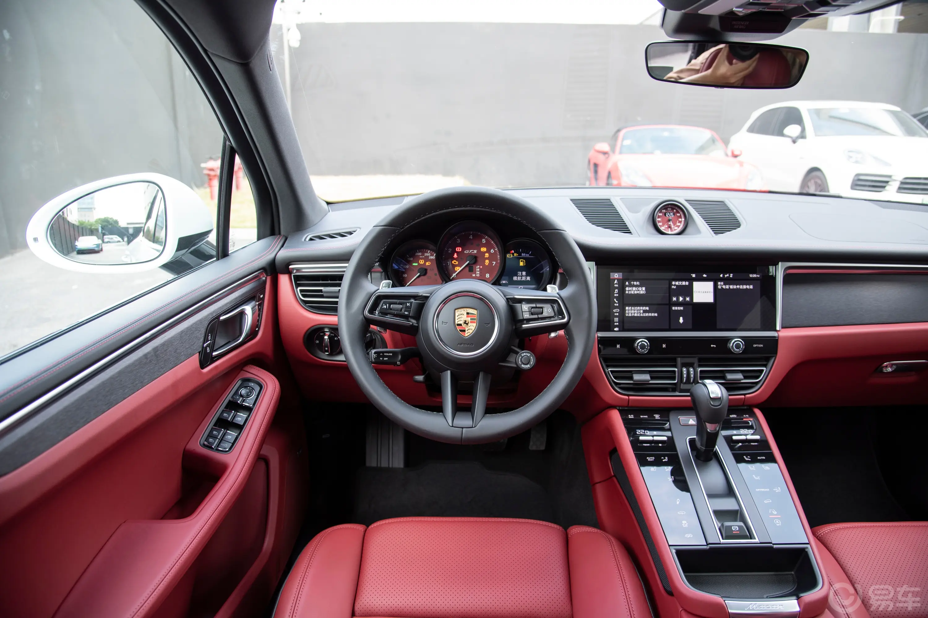 MacanMacan GTS 2.9T驾驶位区域