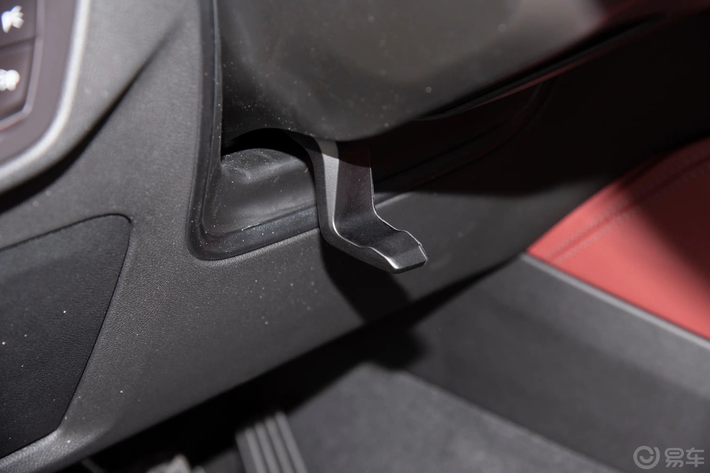 宝马X4xDrive30i M运动套装方向盘调节