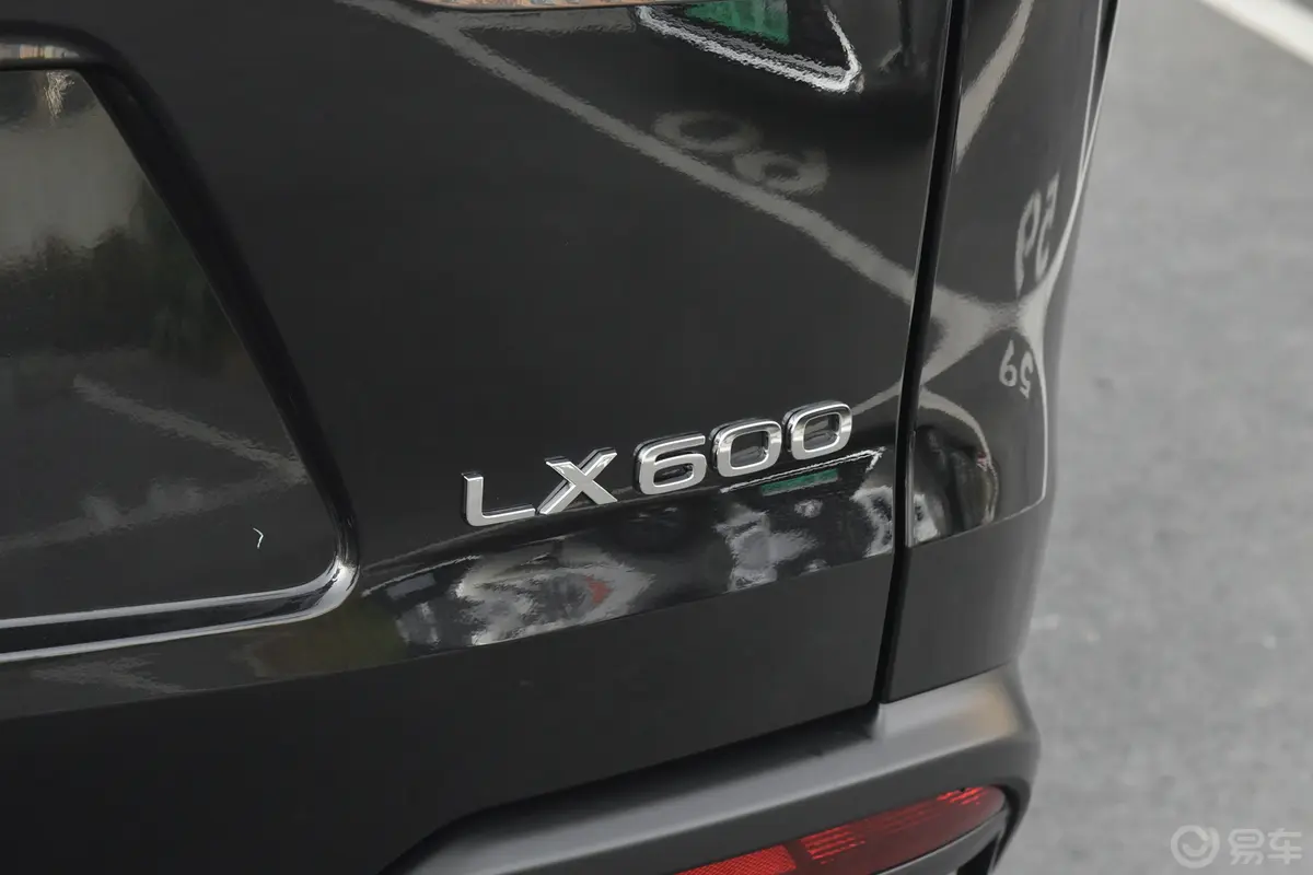 雷克萨斯LXLX600  基本型外观细节