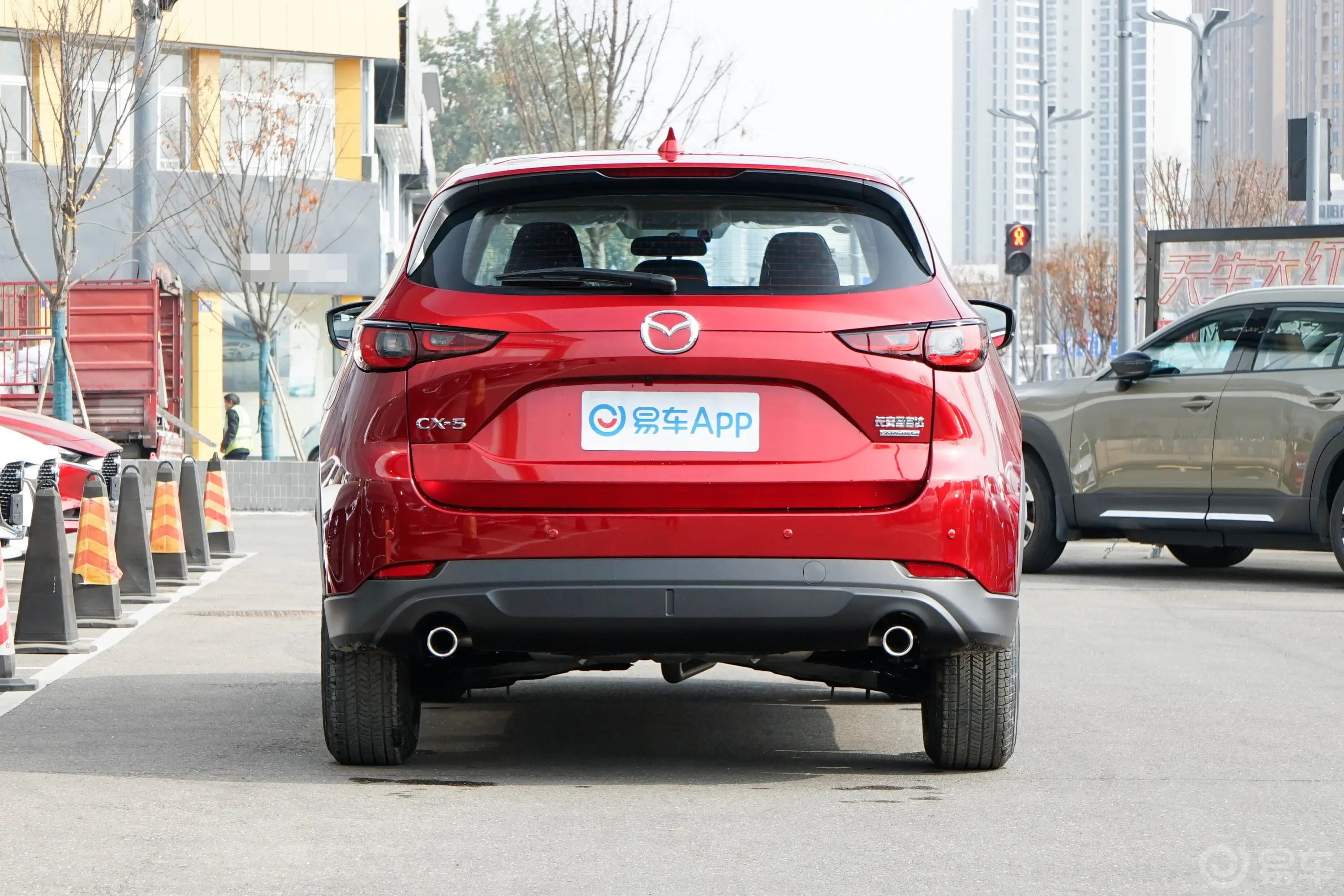 马自达CX-52.0L 两驱智尚型正后水平