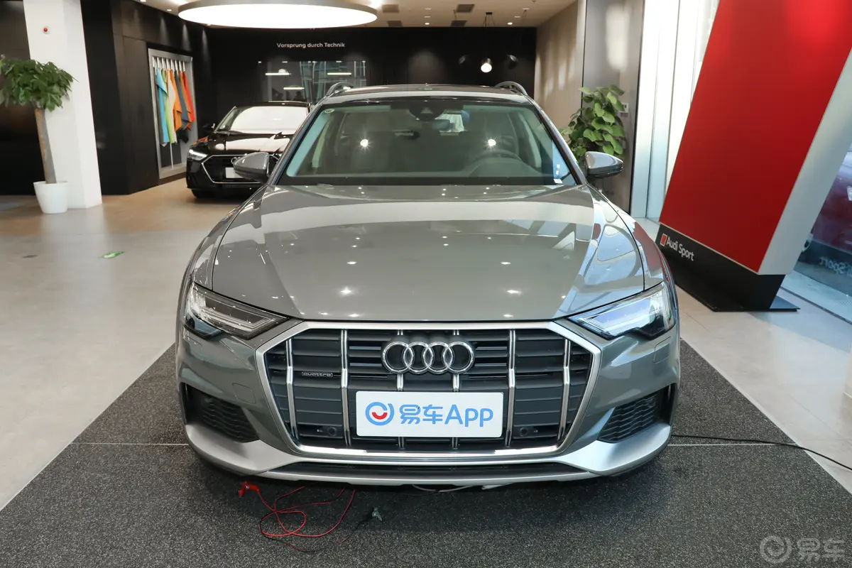 奥迪A6Allroad quattro 探索家 55 TFSI 尊享越野型正前水平