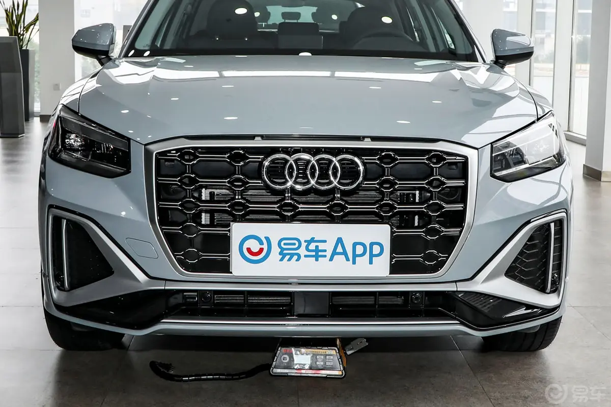 奥迪Q2L35 TFSI 时尚动感型外观细节