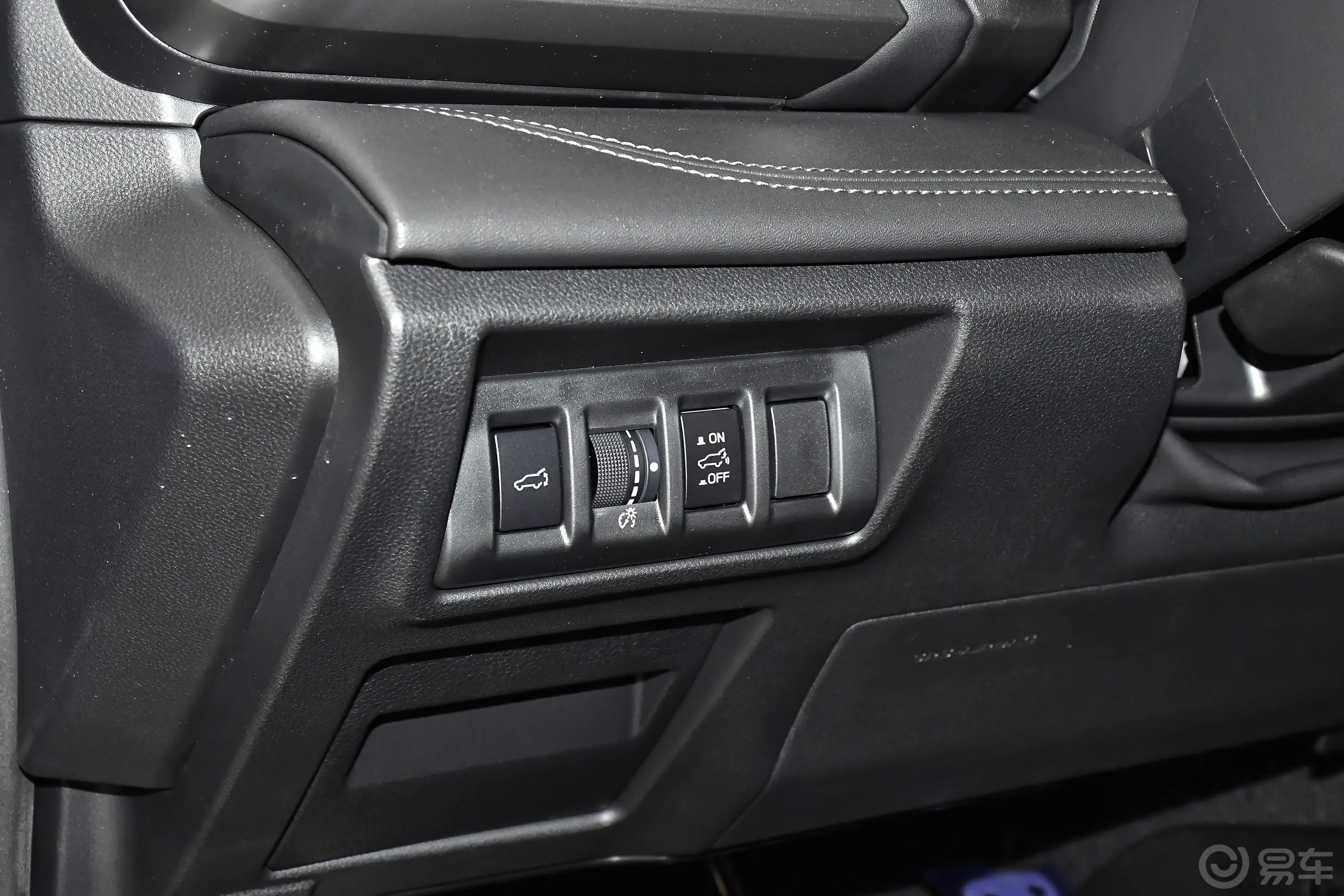 傲虎2.5i AWD旷野限定版EyeSight主驾驶位