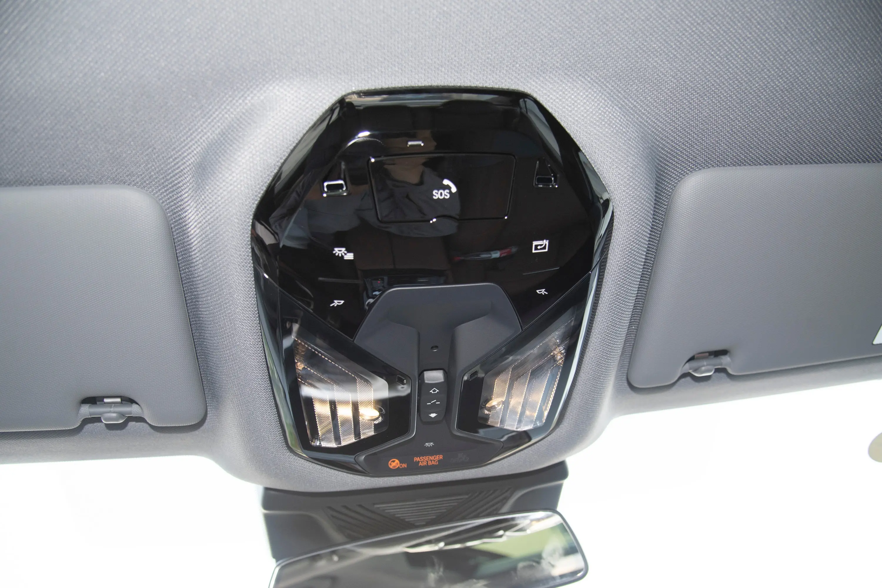 宝马5系530Li 尊享型 M运动套装内后视镜