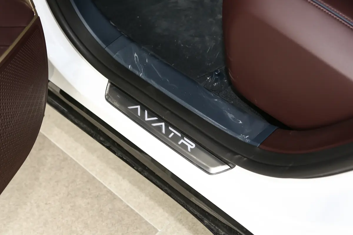 阿维塔11鸿蒙智享升级款 630km 后驱版 5座后排空间