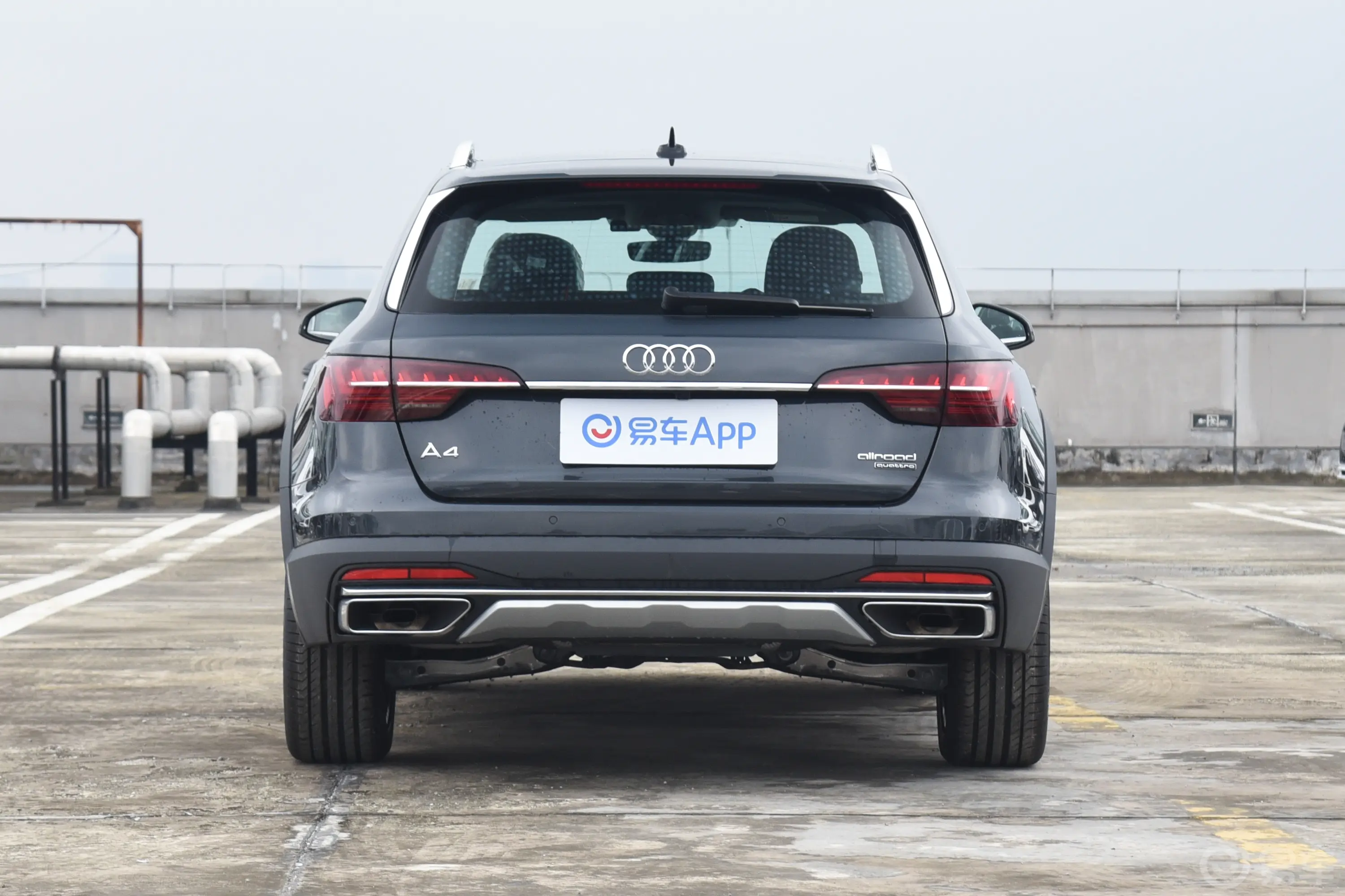 奥迪A4(进口)allroad quattro正后水平