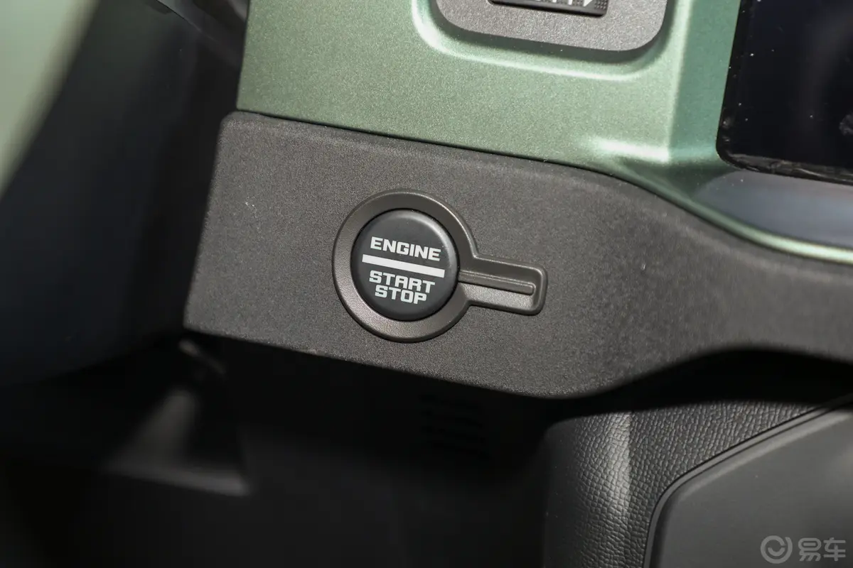 福特烈马2.3T 大沼泽地特别限量款钥匙孔或一键启动按键