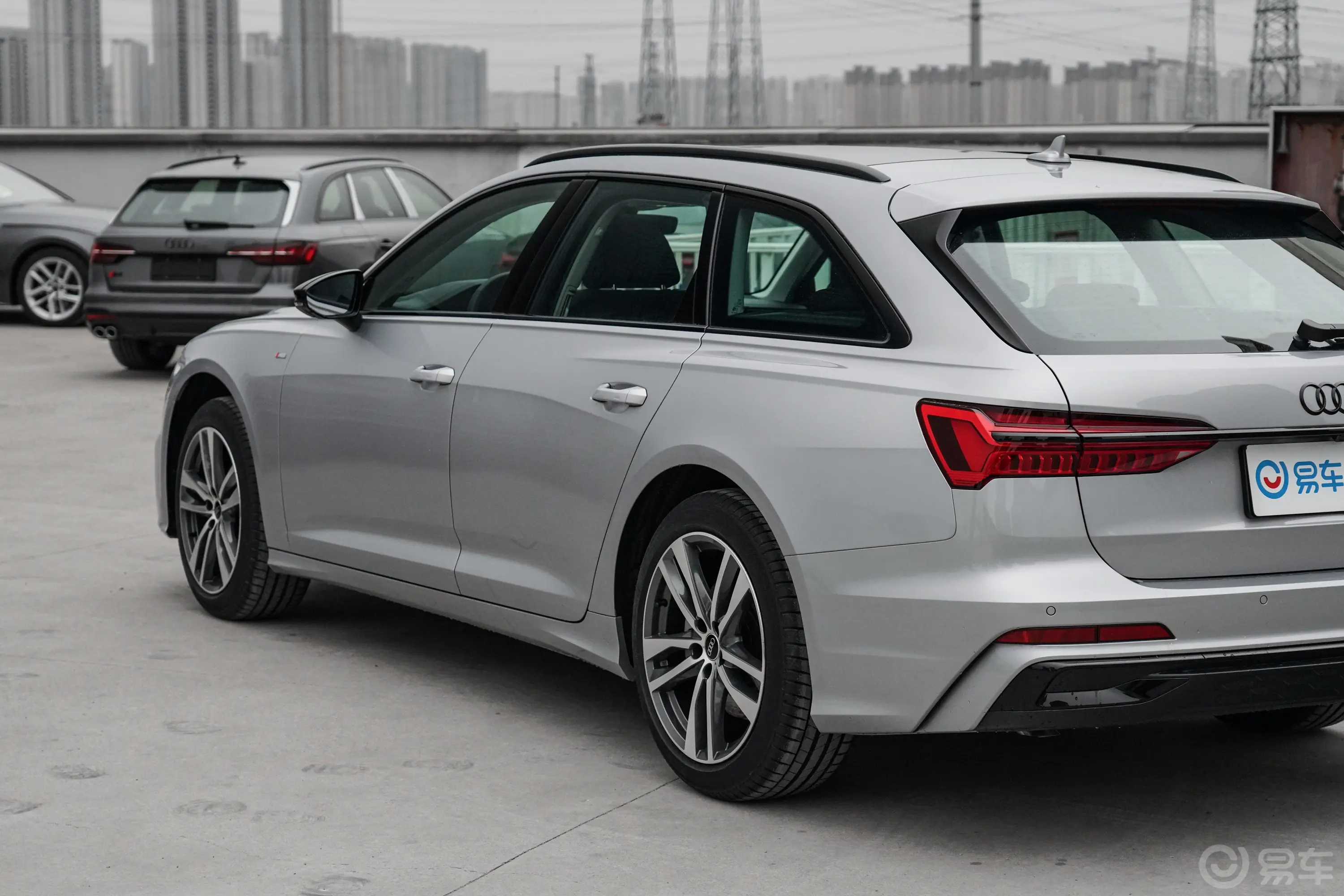 奥迪A6Avant 先锋派 45 TFSI 臻选动感型外观细节