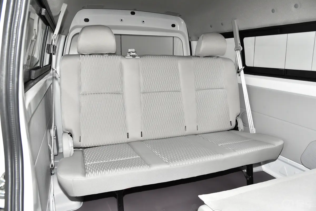 金杯新海狮X30L1.5L 客车财富中央空调版 6/7座 CNG(70L)第三排座椅